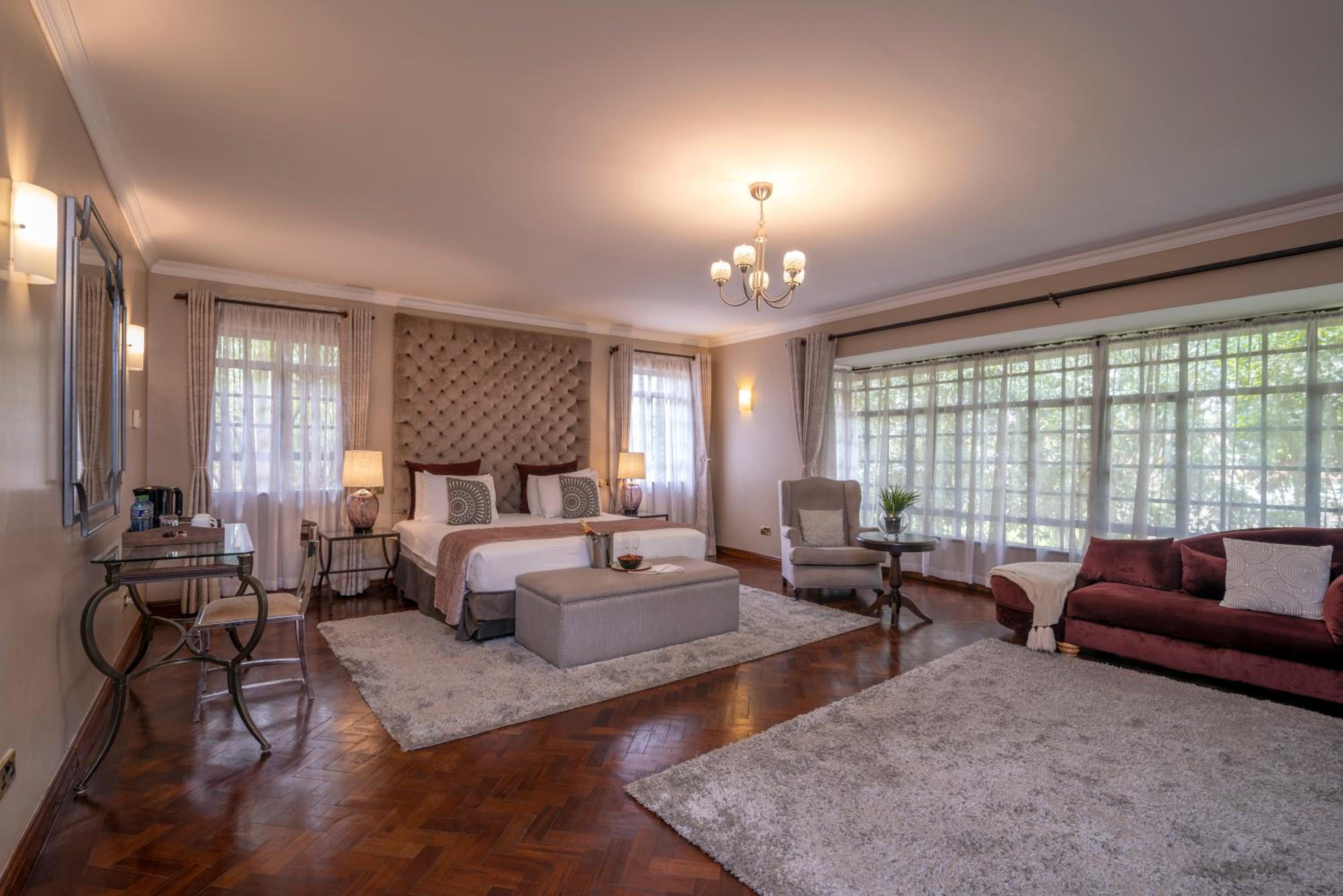 Superior King Suite