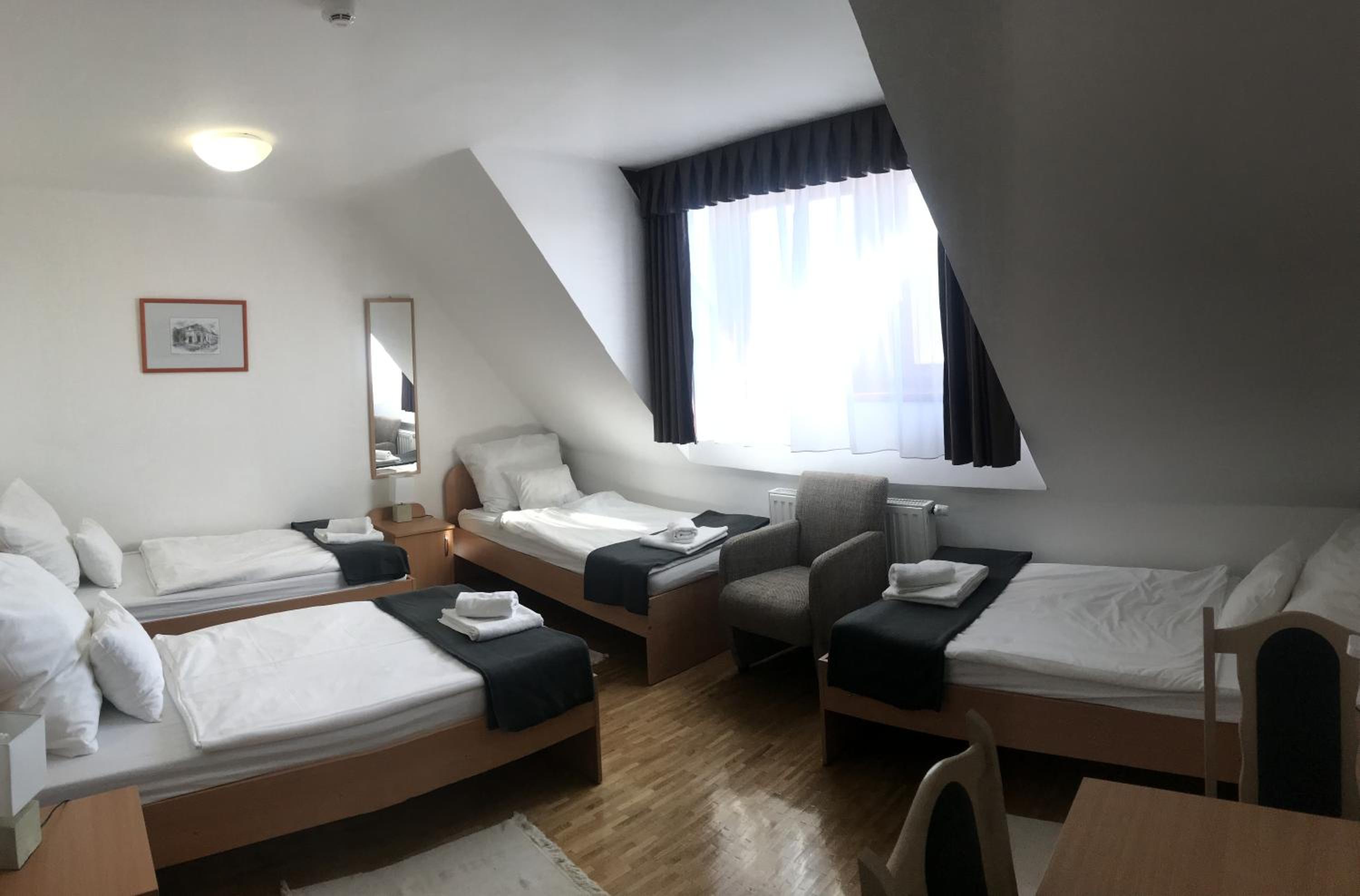 Comfort Quadruple Room photo 3