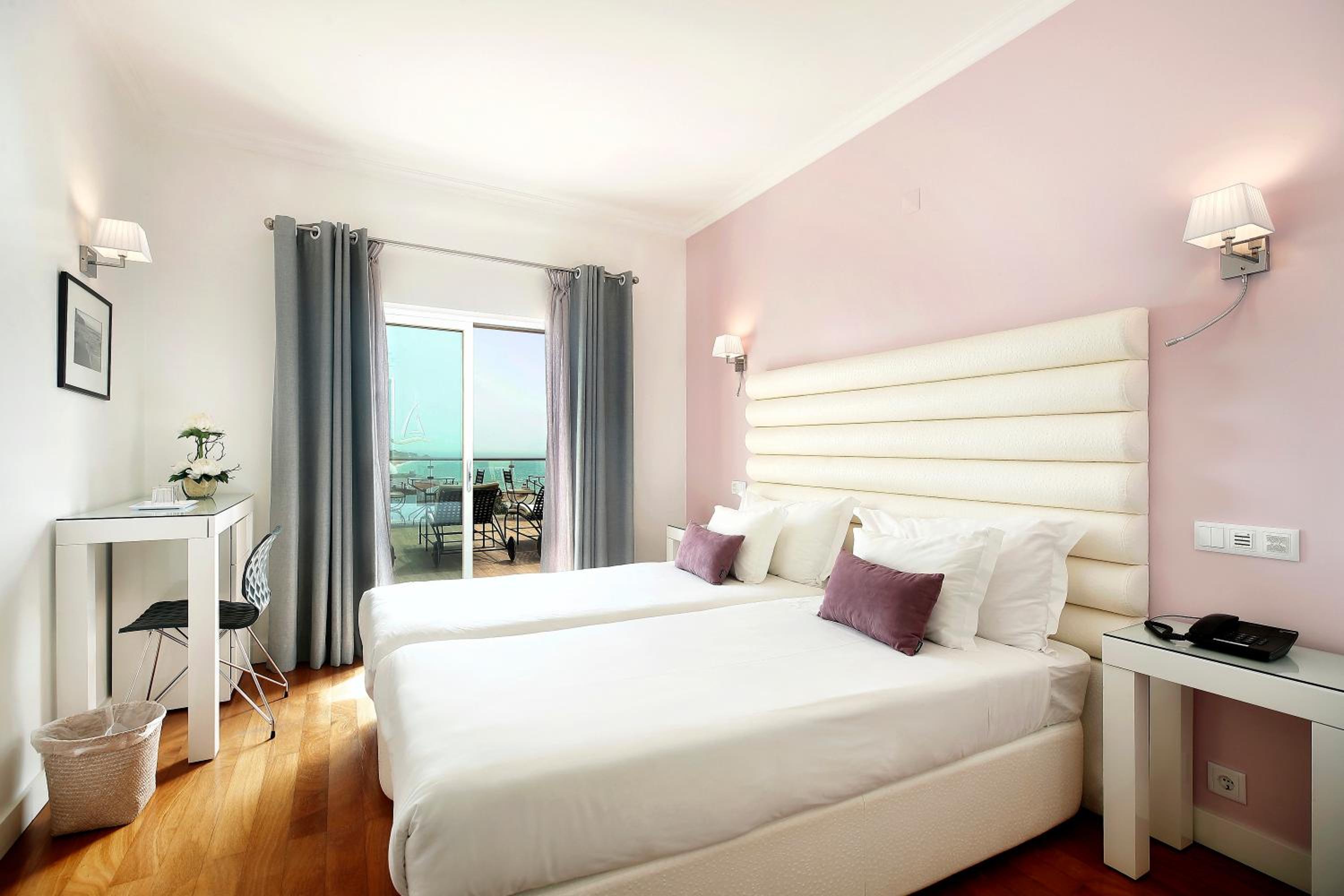 Twin Room with Sea View and Public Terrace