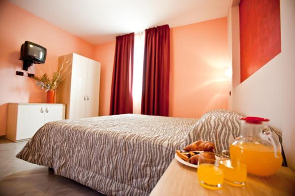 Two-Bedroom Apartment (5 Adults)