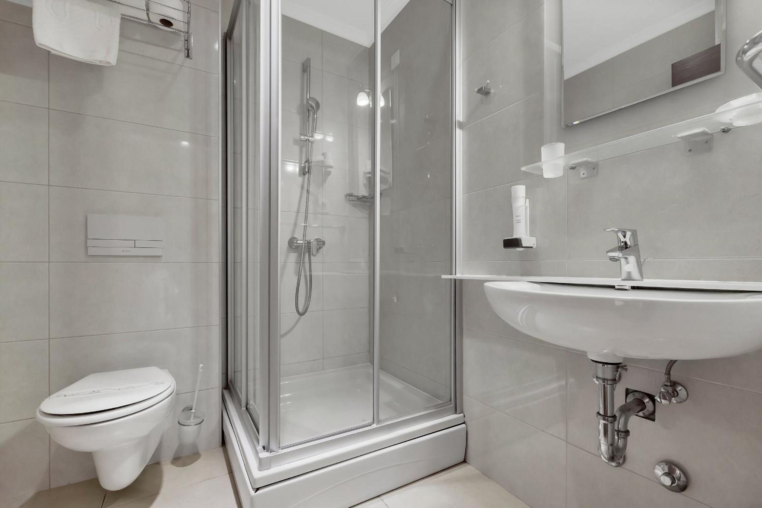Standard Double Room photo 3