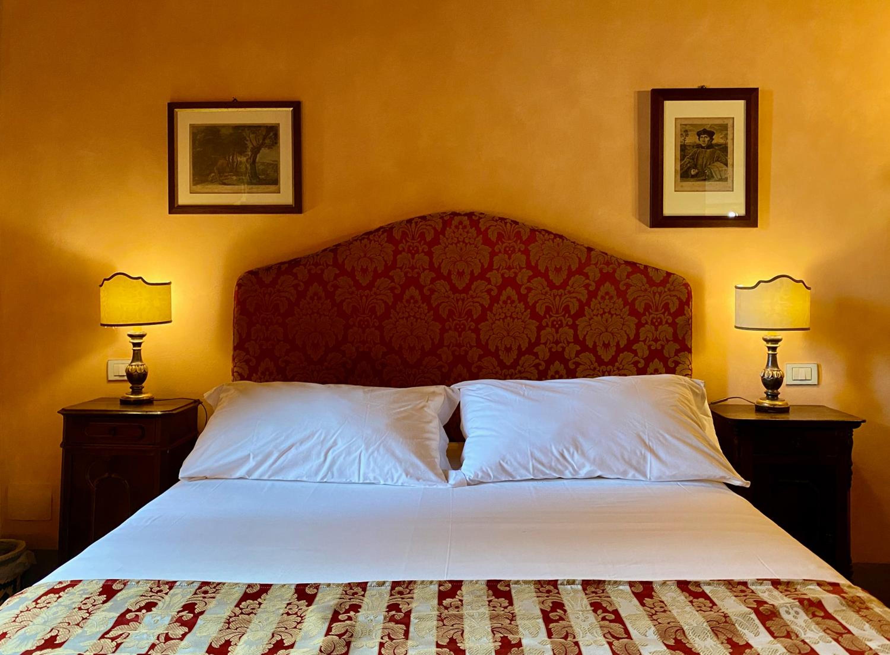Economy Double Room - Photo 7