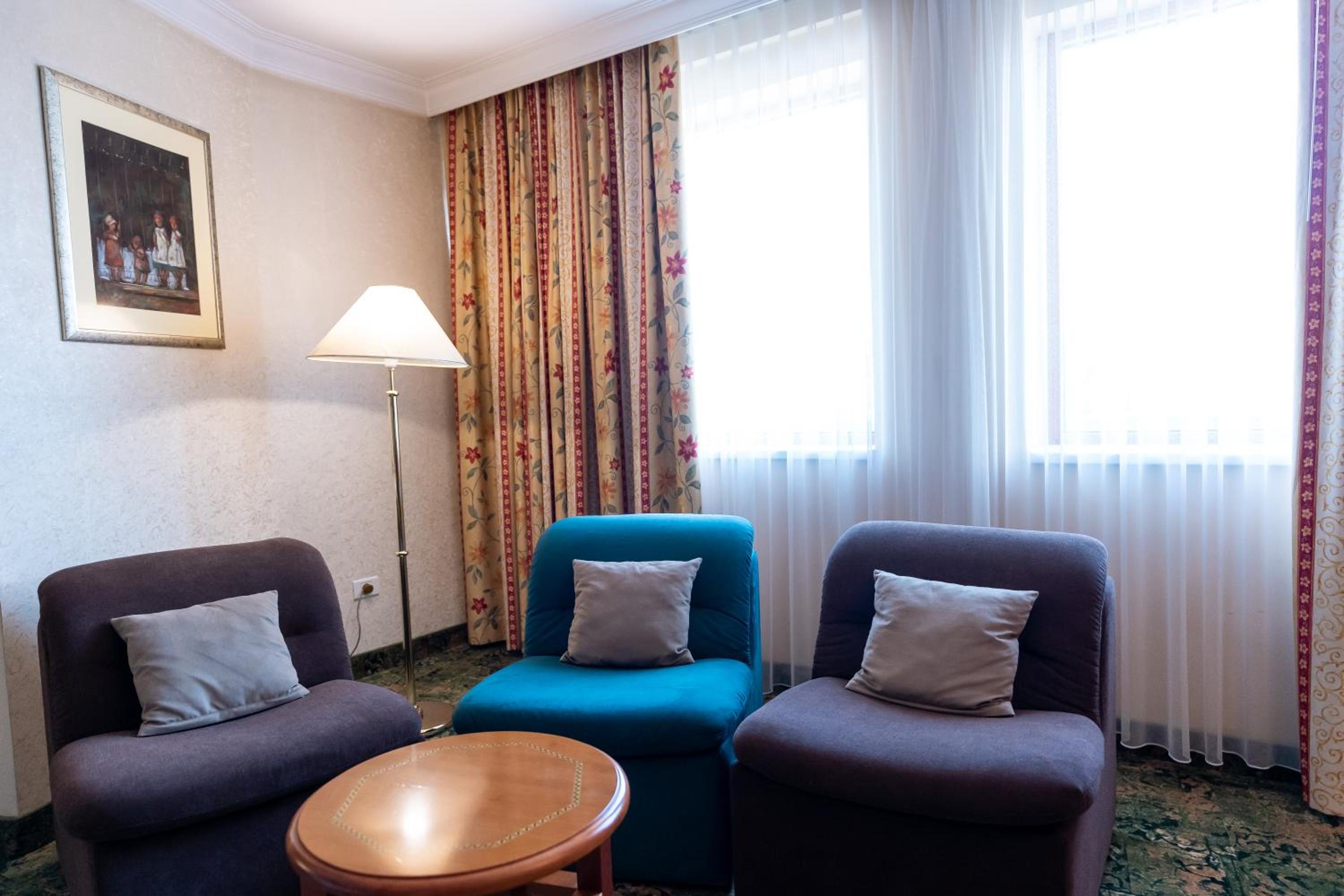 King Room with Balcony - Photo 1