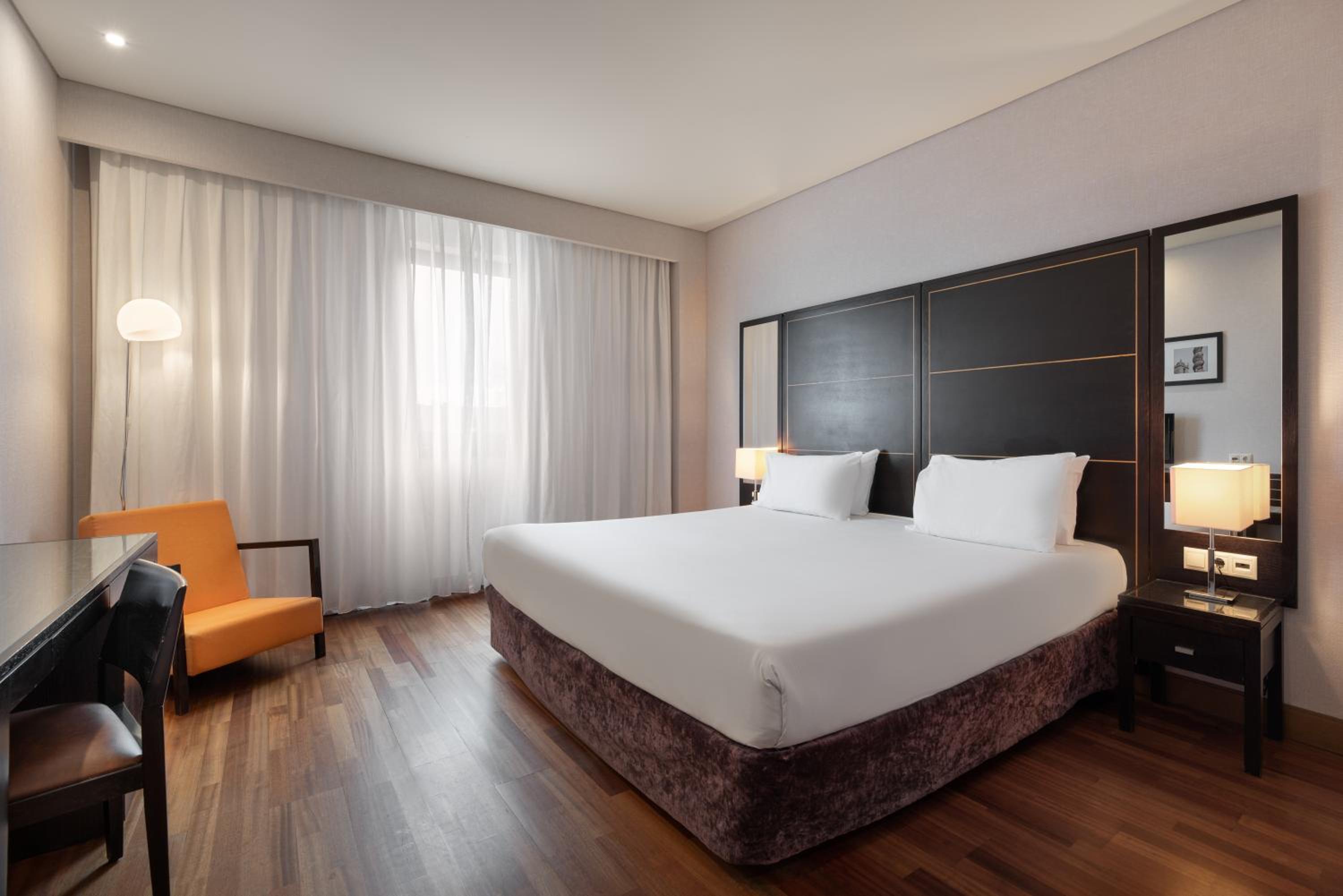 Standard Double Room - Photo 5