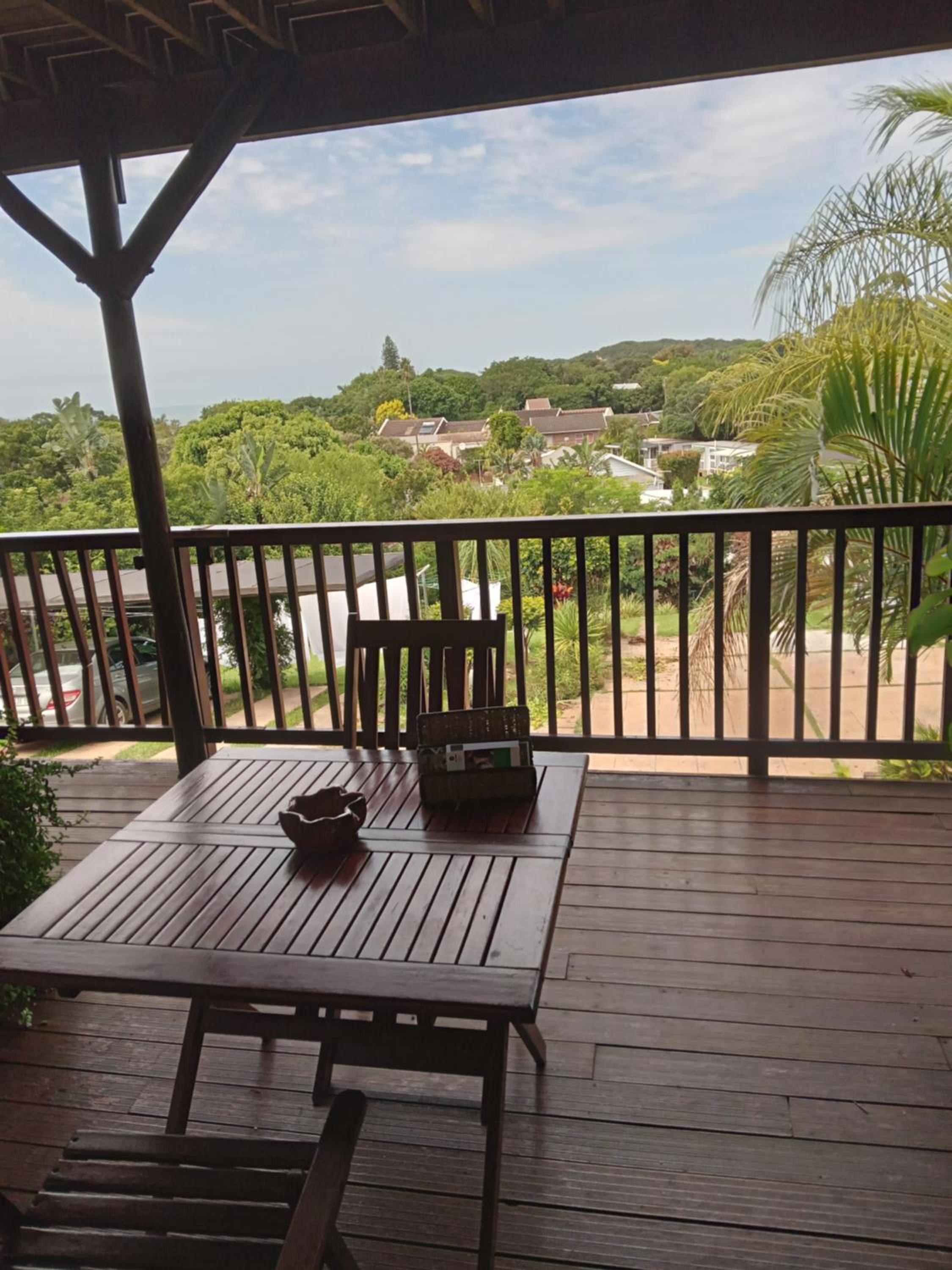 Deluxe Double Room with Balcony photo 3