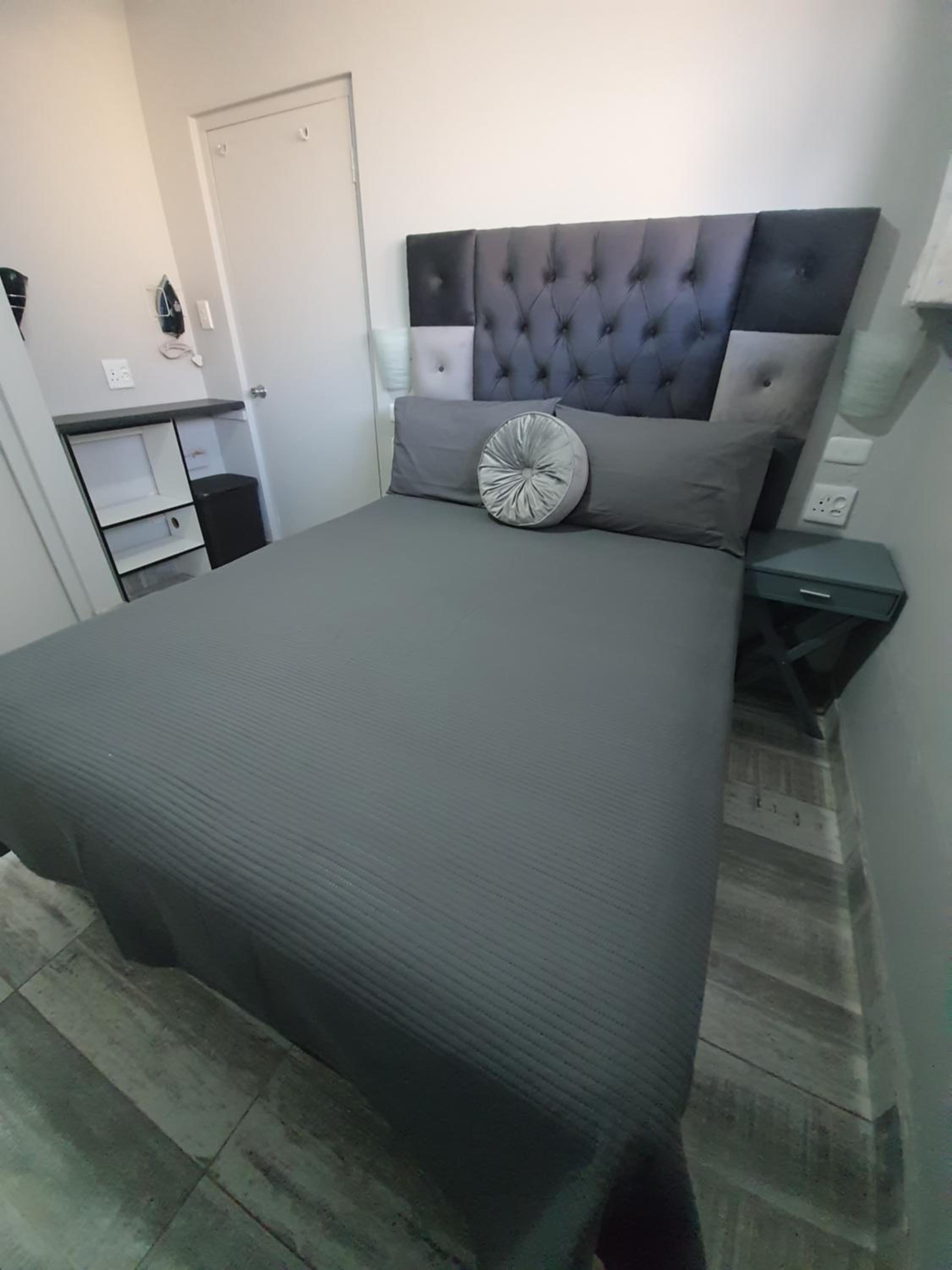 One-Bedroom Apartment - Photo 60