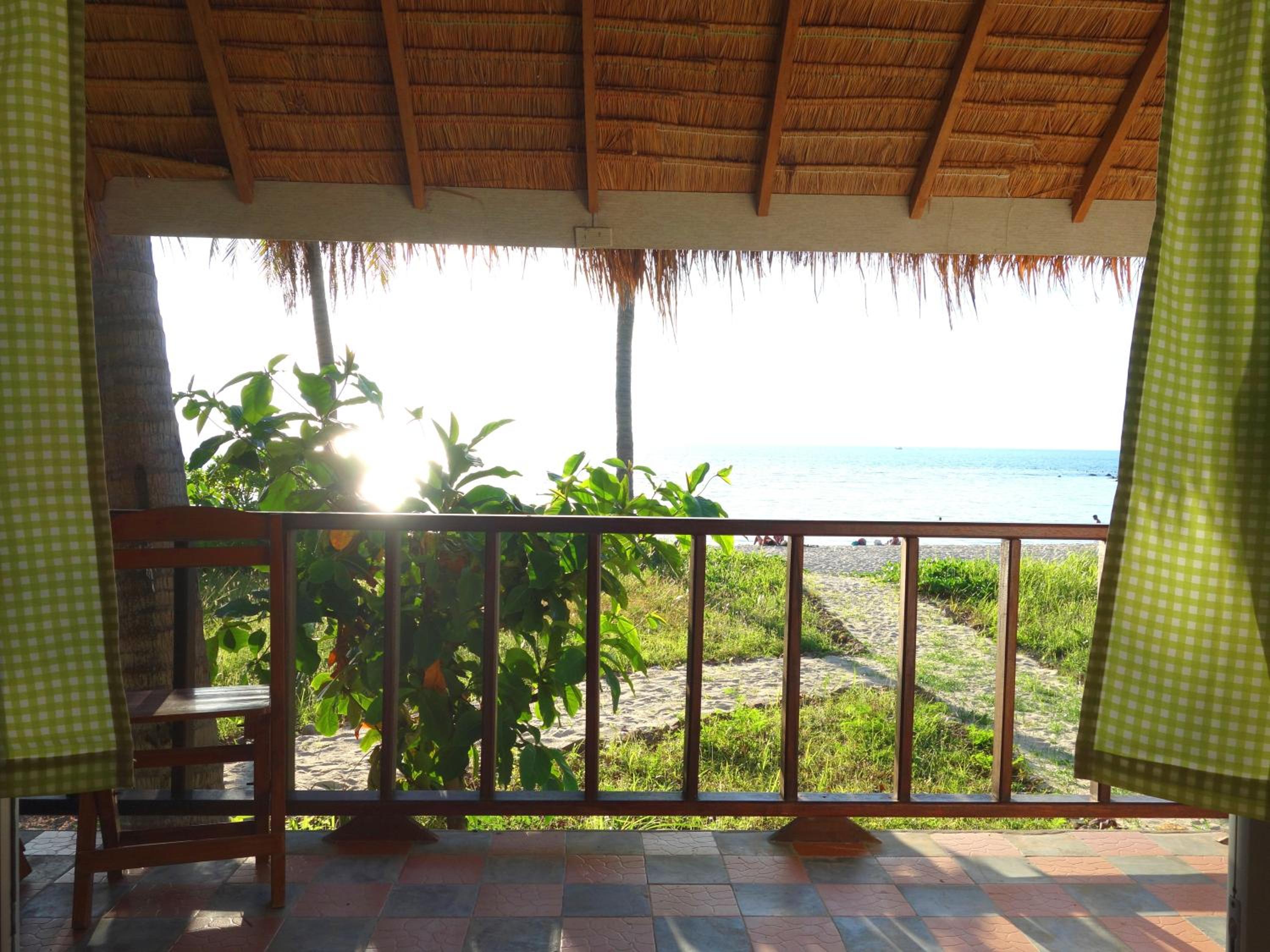Beach Front Bungalow  - Photo 4