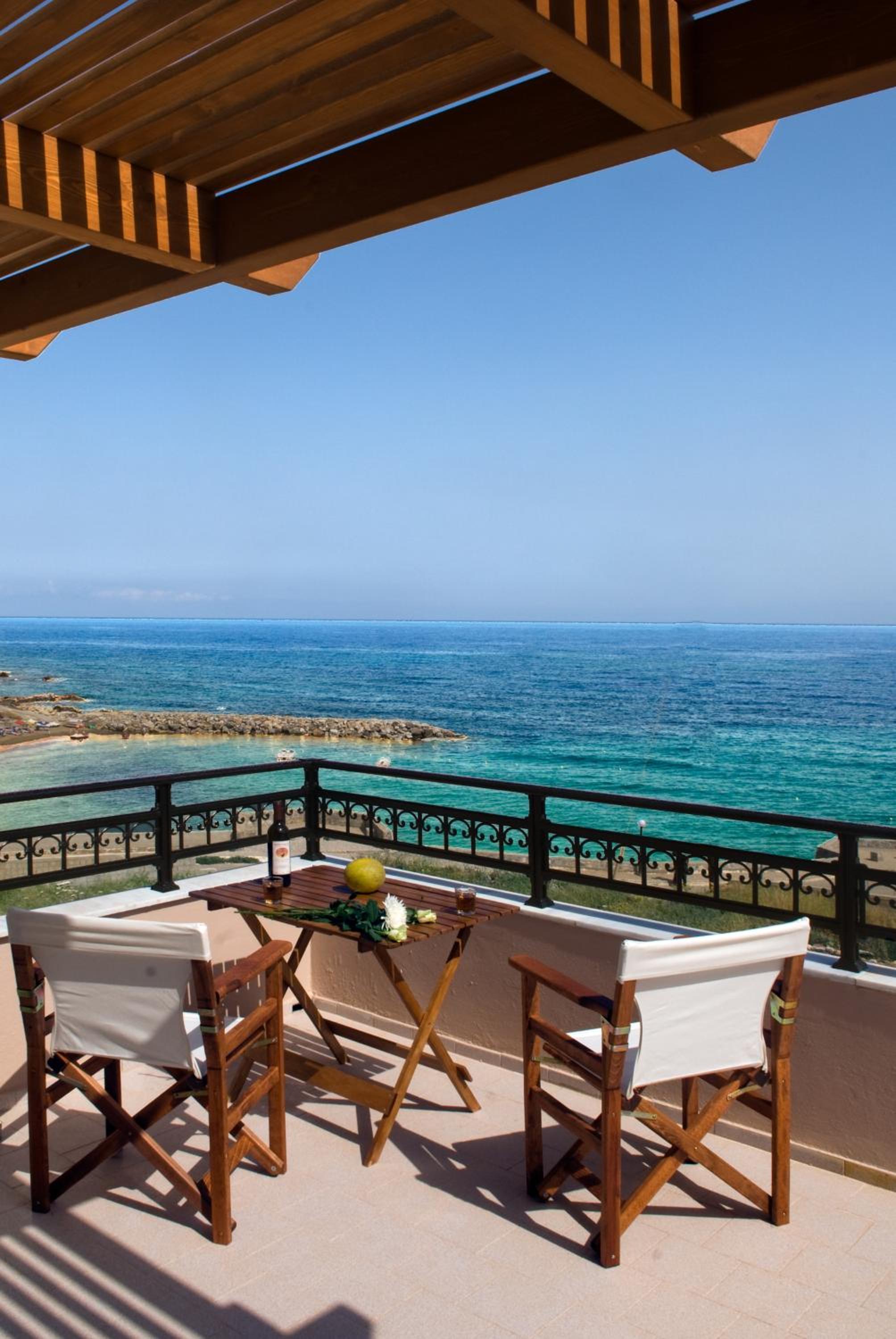 One Bedroom Apartment with Sea View photo 2