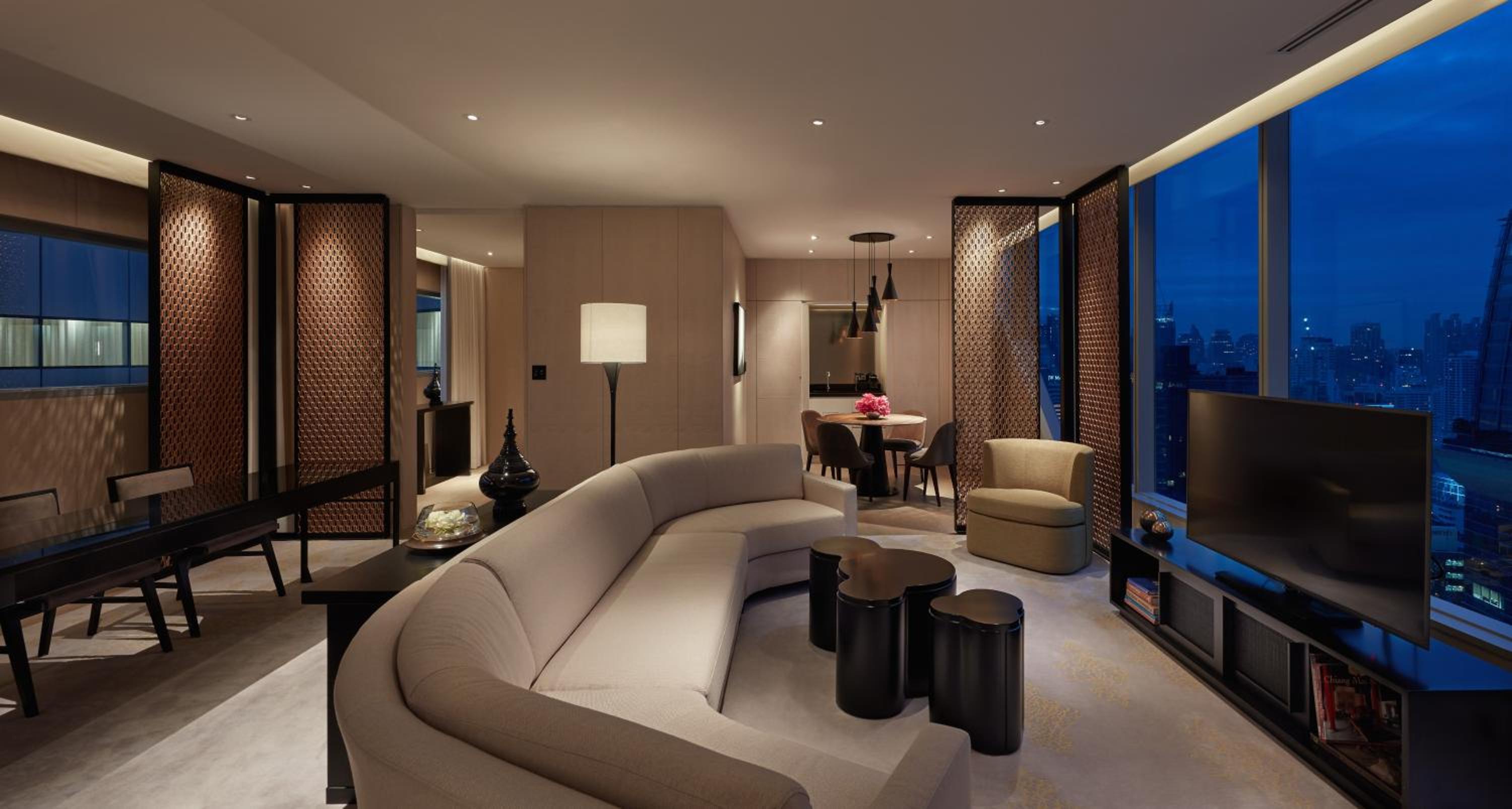 Diplomat Suite