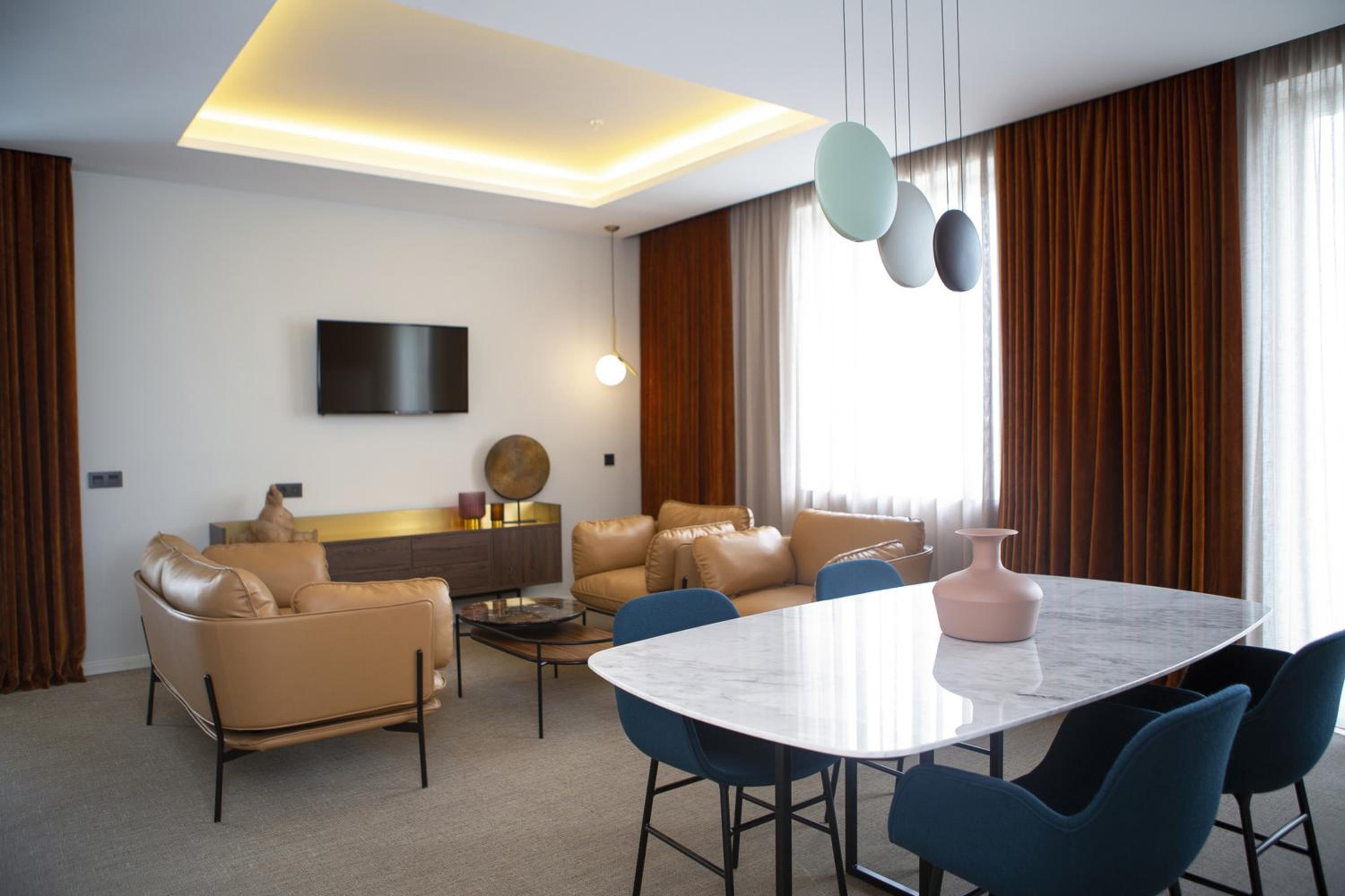 Presidential Suite Package photo 2