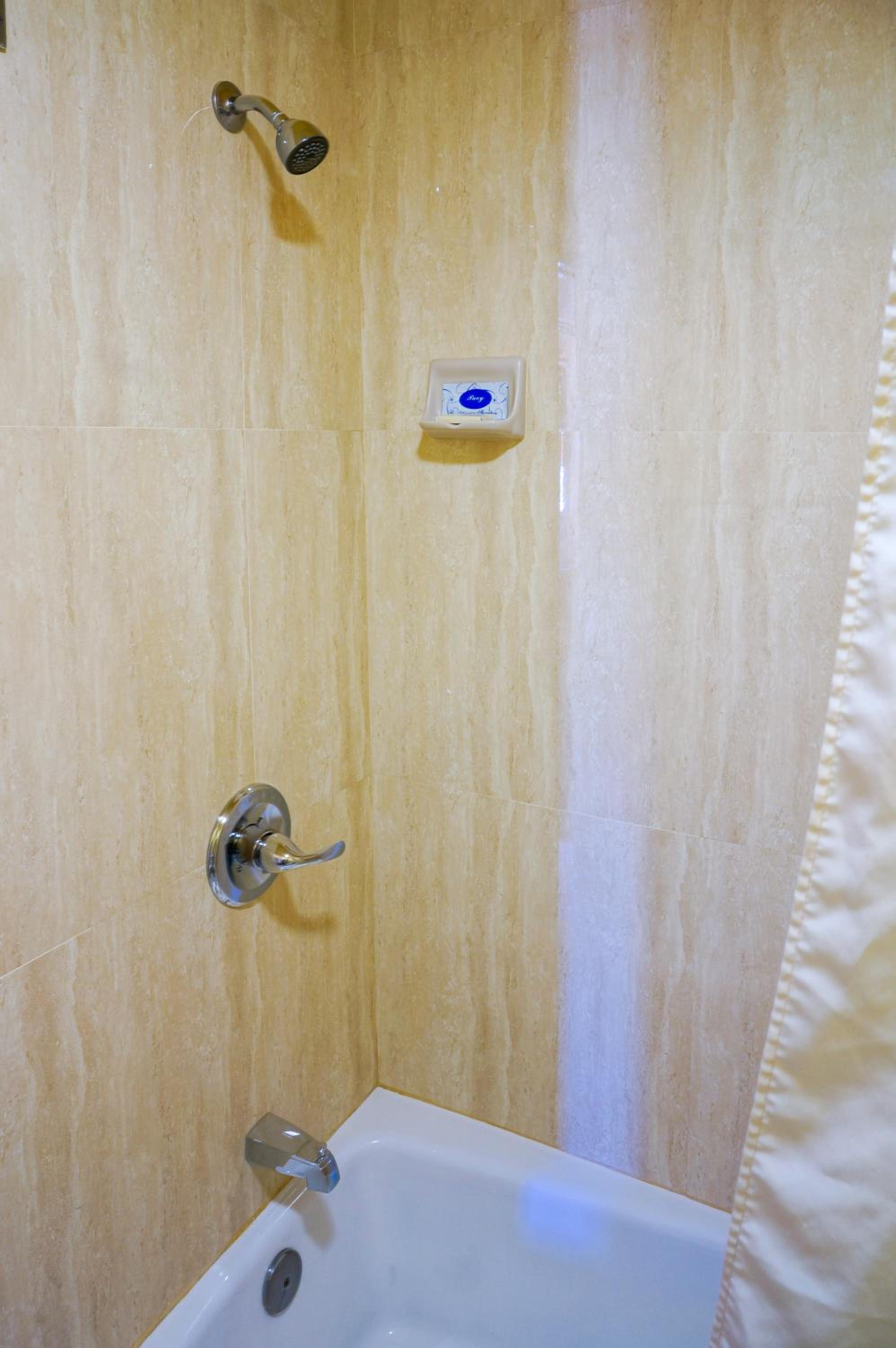 King Room - Non-Smoking - Photo 7