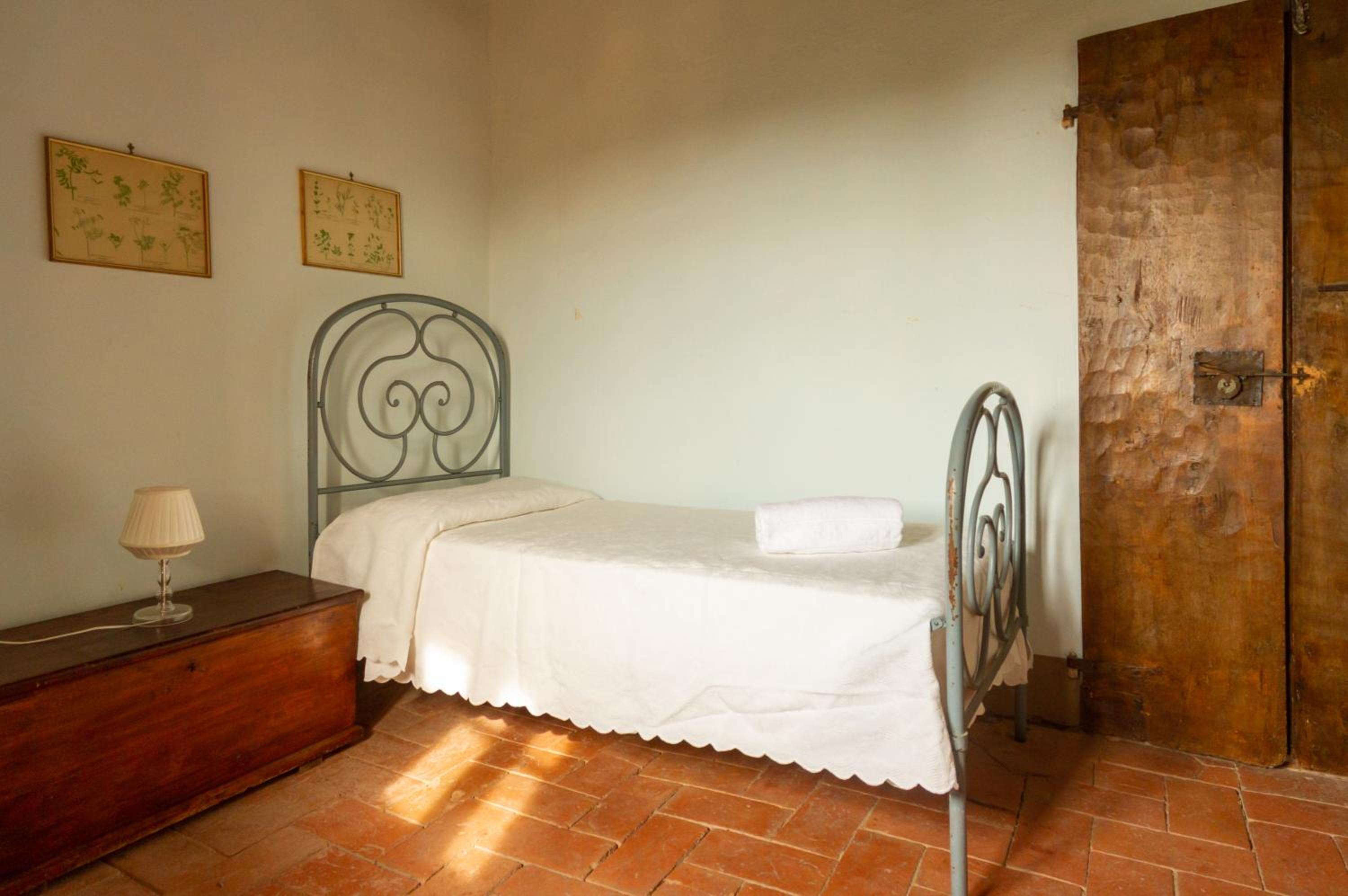 Triple Room - Photo 5