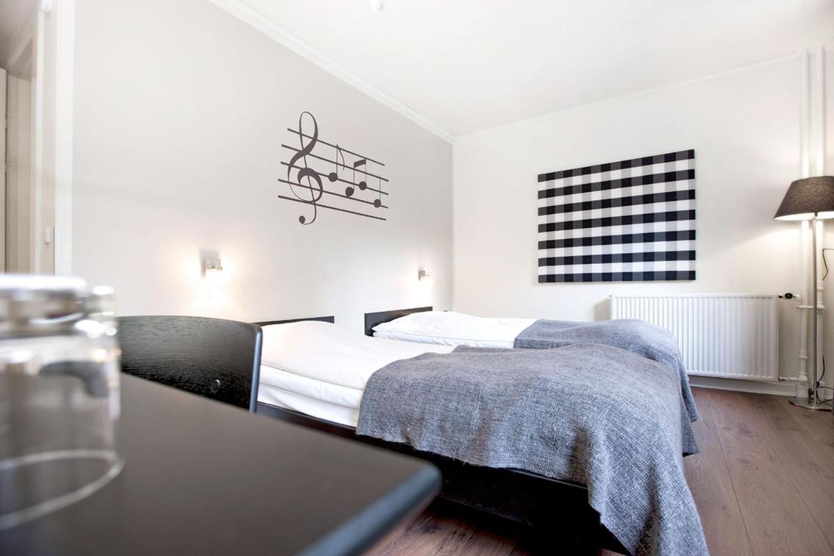 Standard Twin Room photo 2