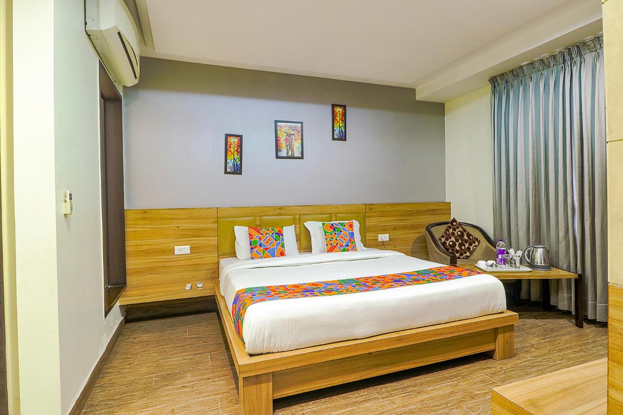 Deluxe Room - Photo 4