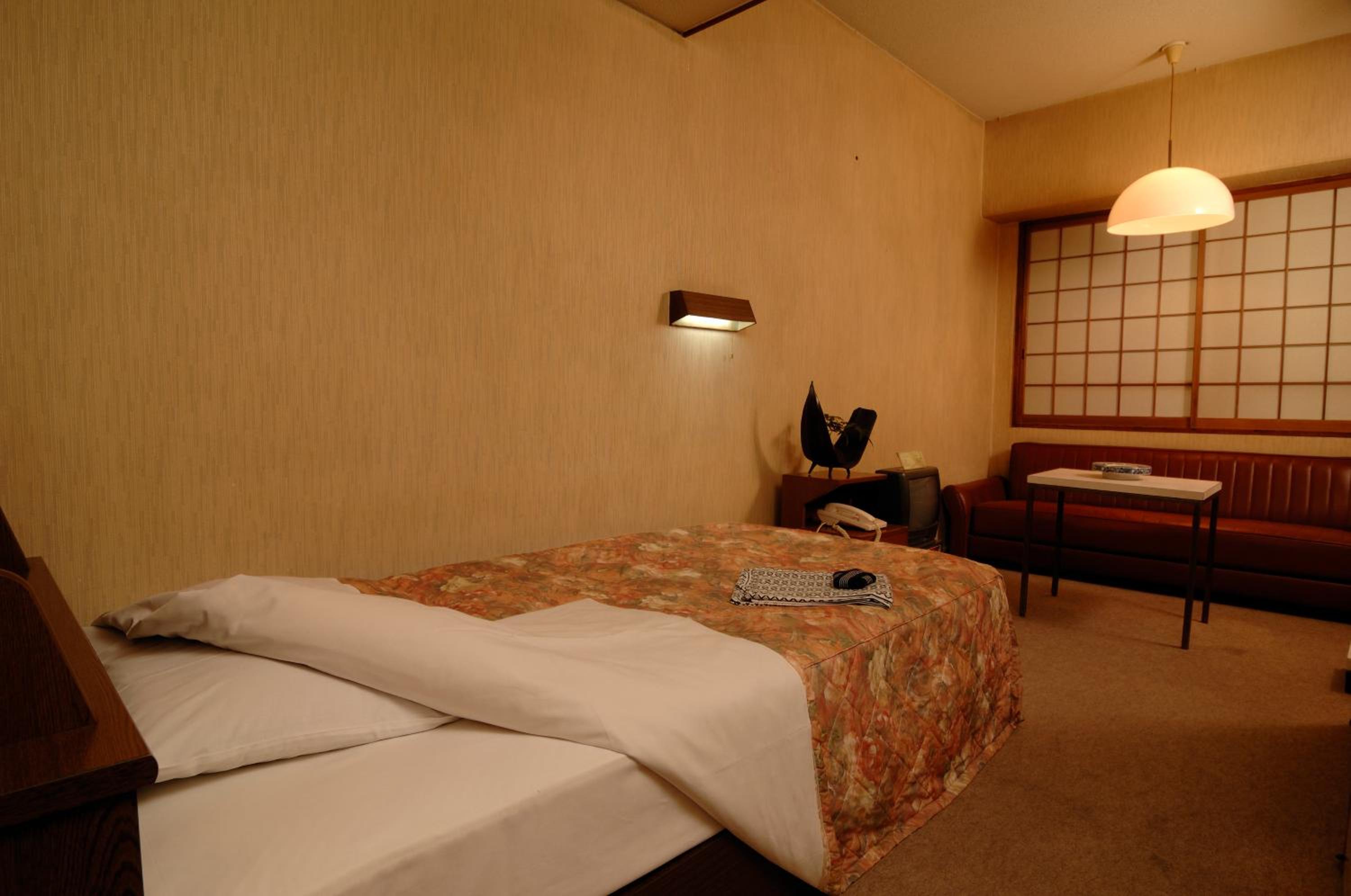 Single Room with Extra Bed and Shared Bathroom photo 1