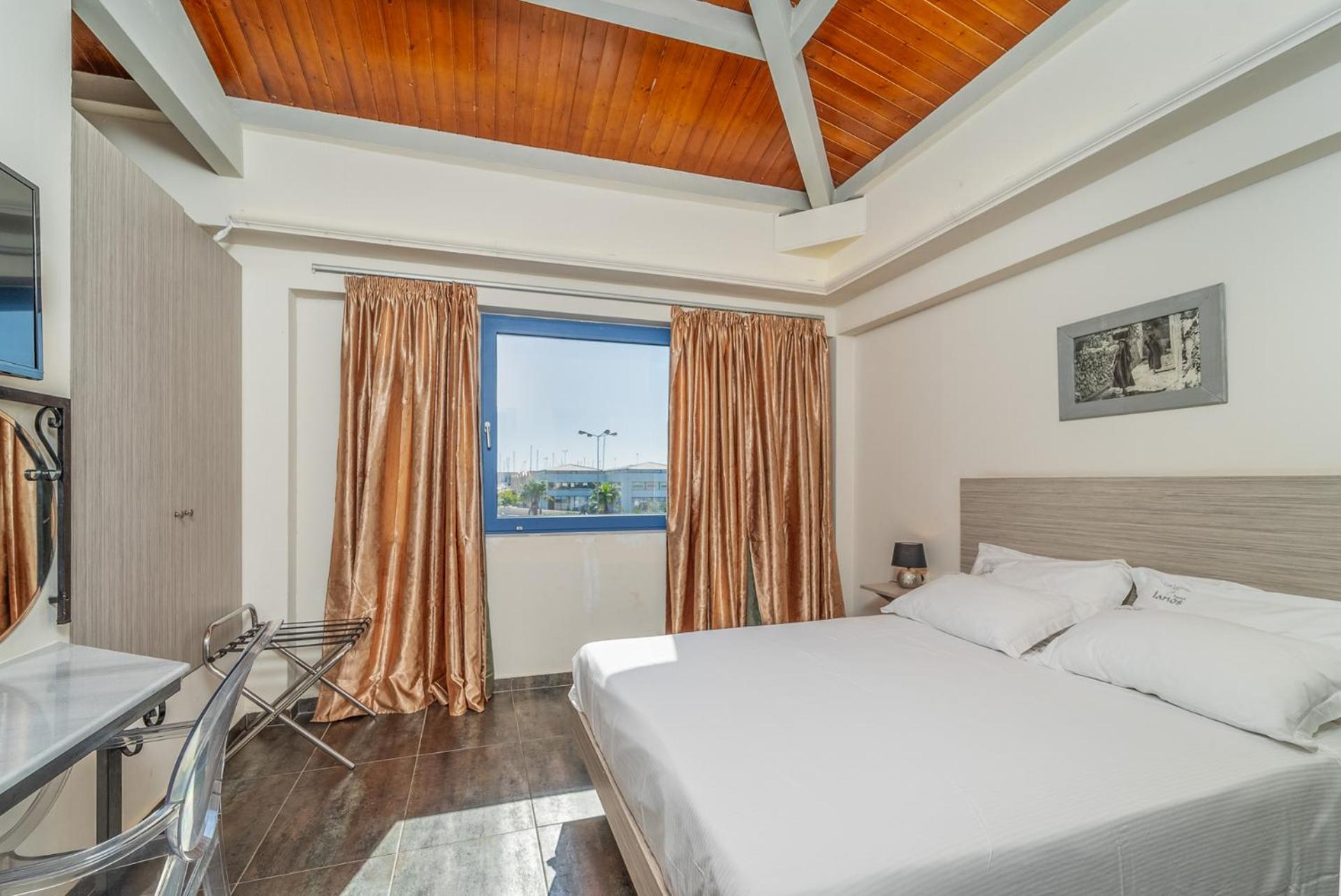 Family Suite with Sea & Marina View