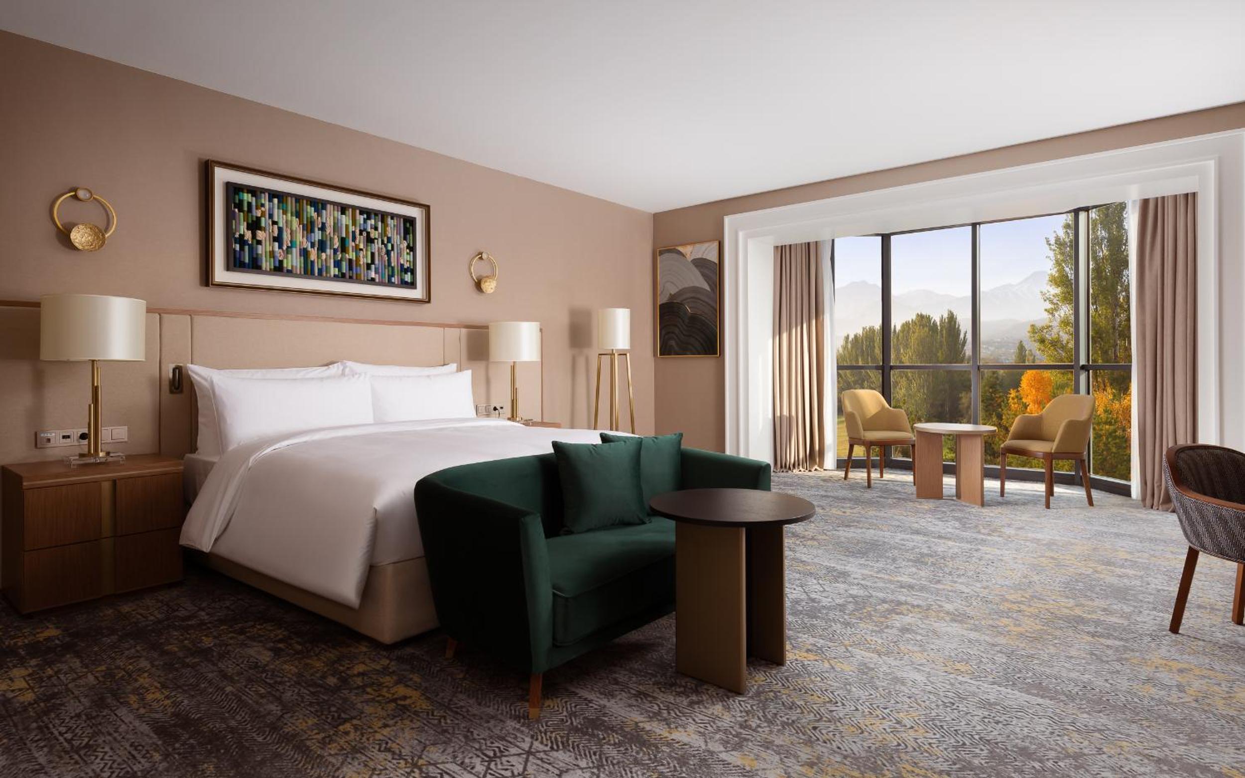 Executive Junior Suite with Panoramic Mountain View - Photo 1