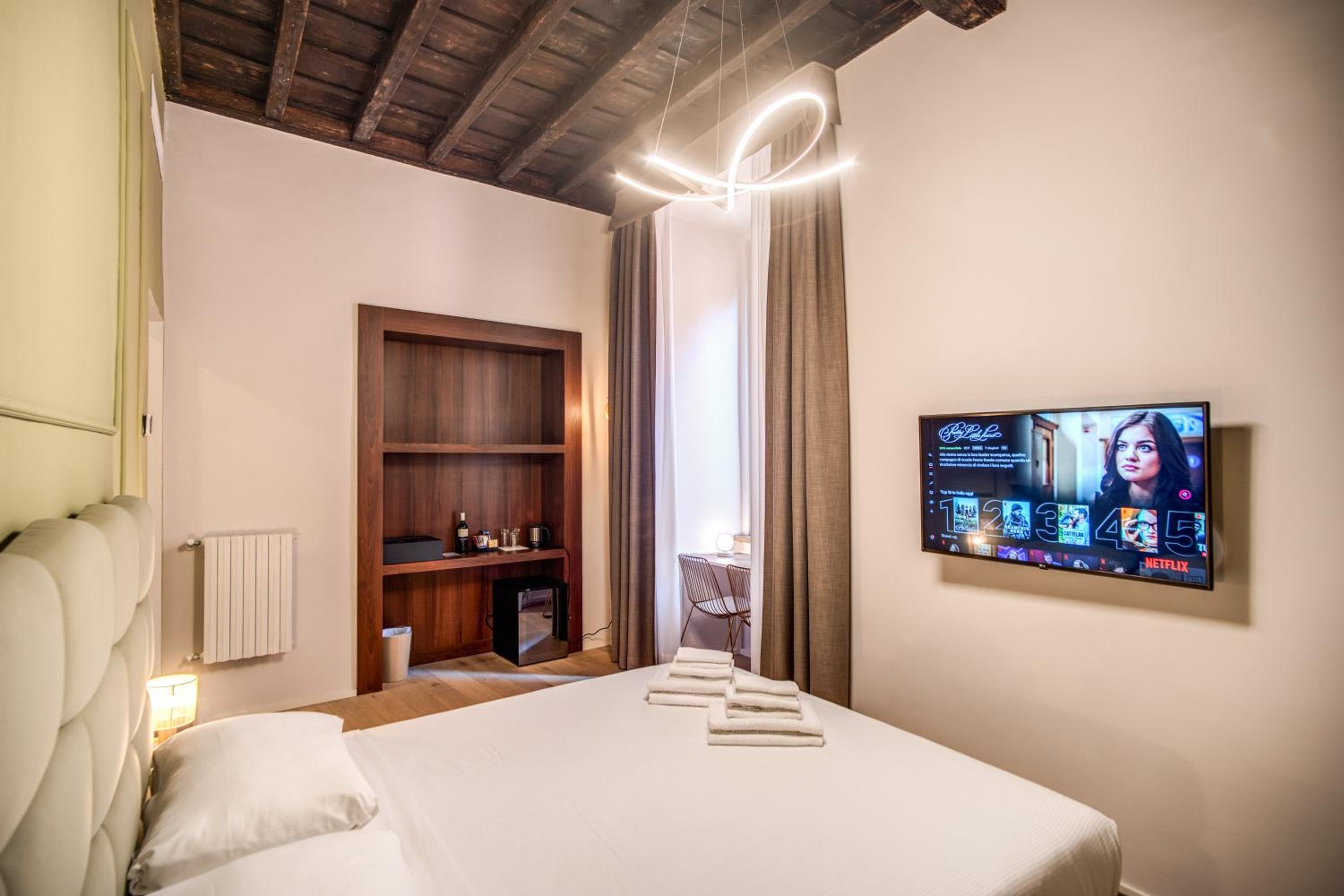 Deluxe Triple Room photo 3