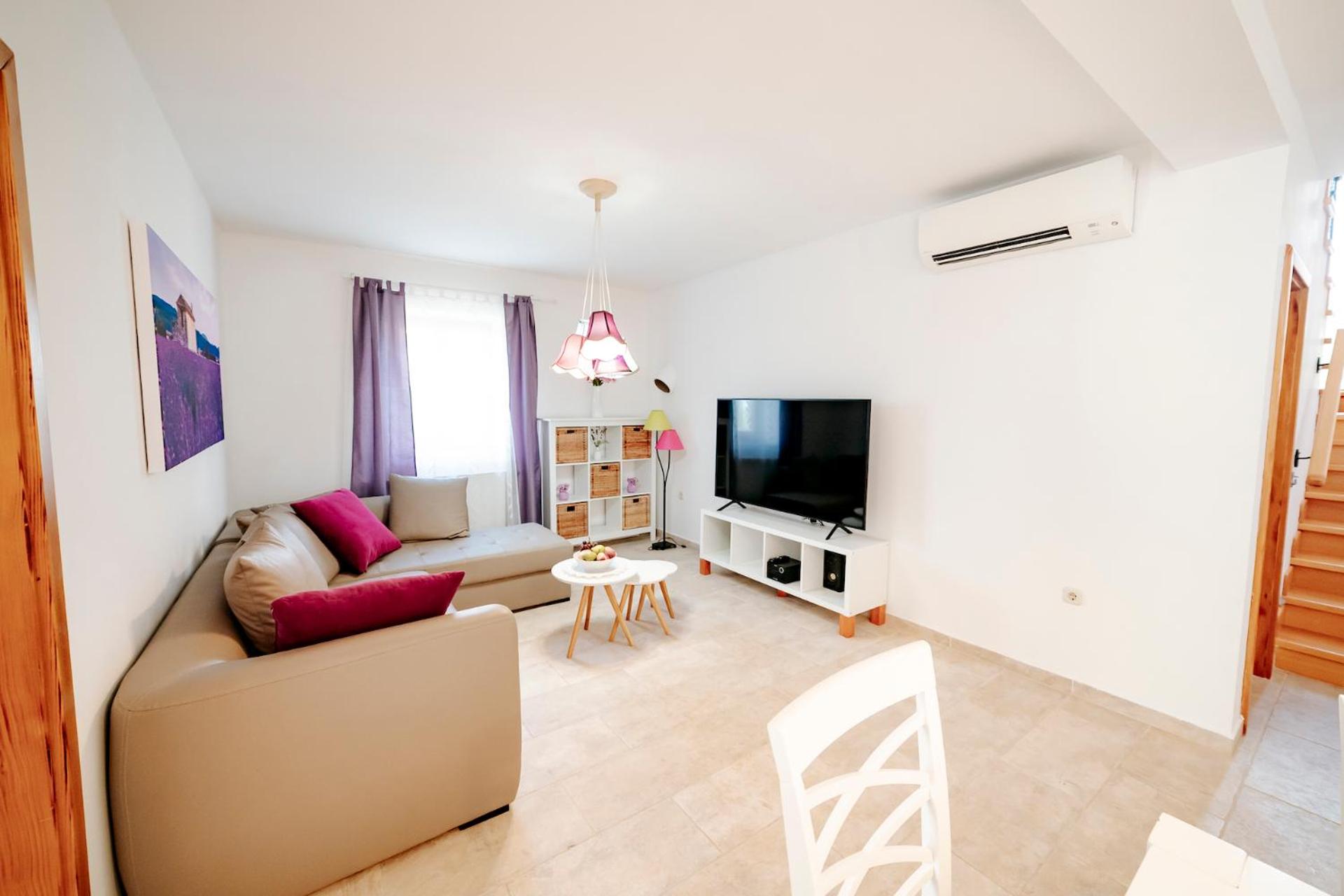 Four-Bedroom House photo 2