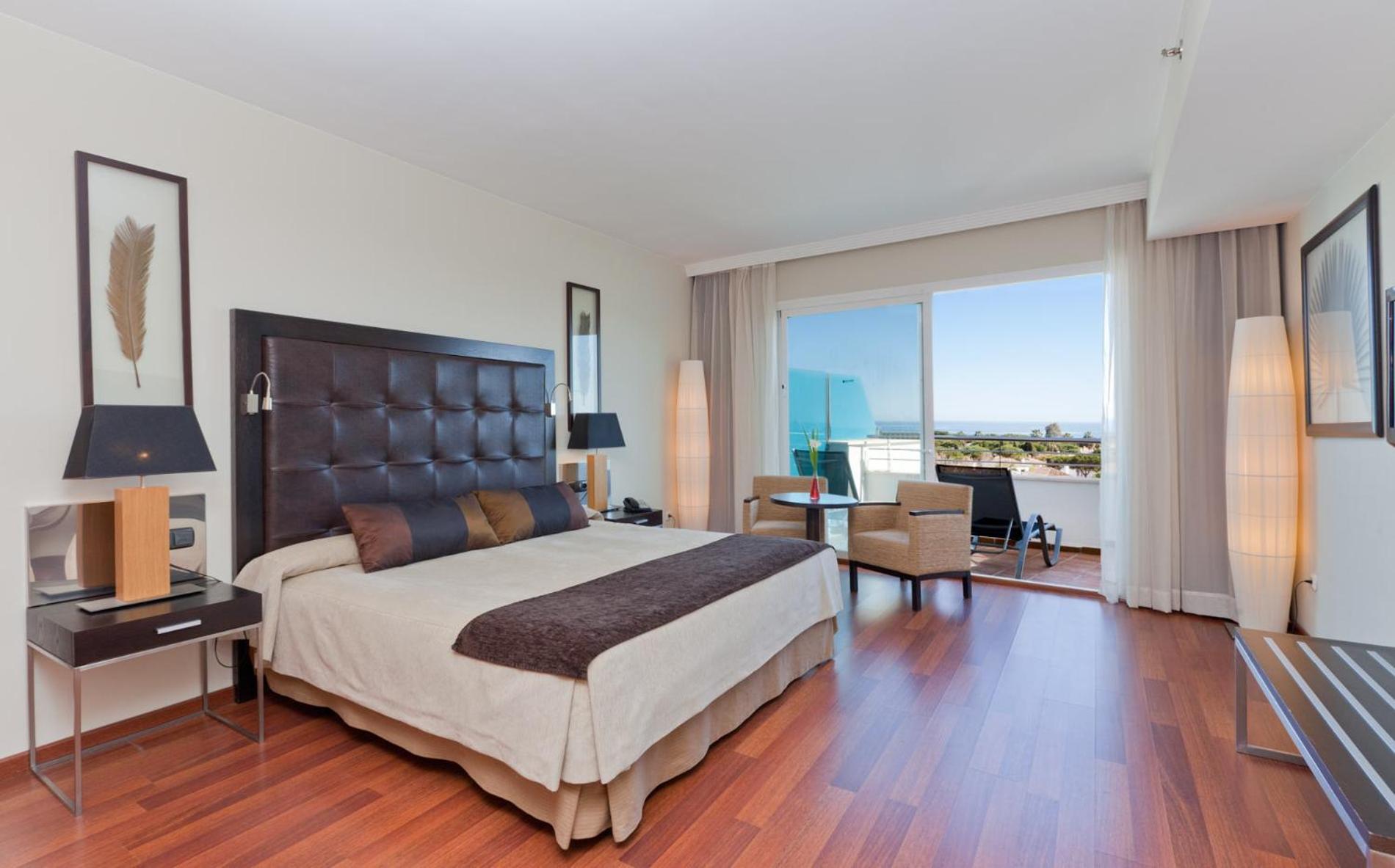 Duplex Suite - Photo 1
