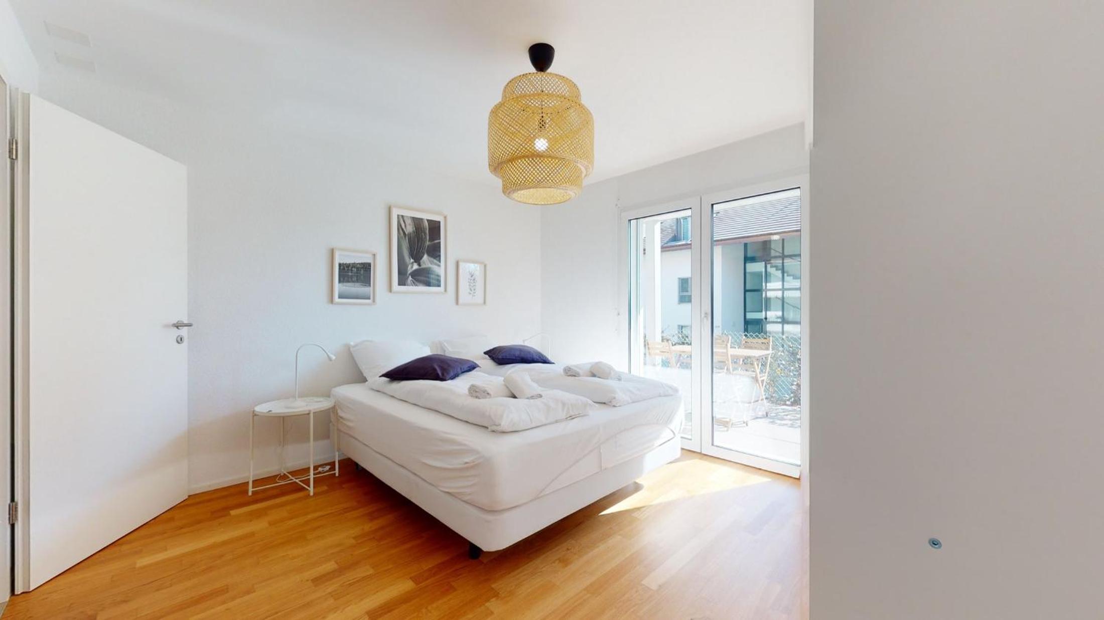 Apartment with Balcony photo 1