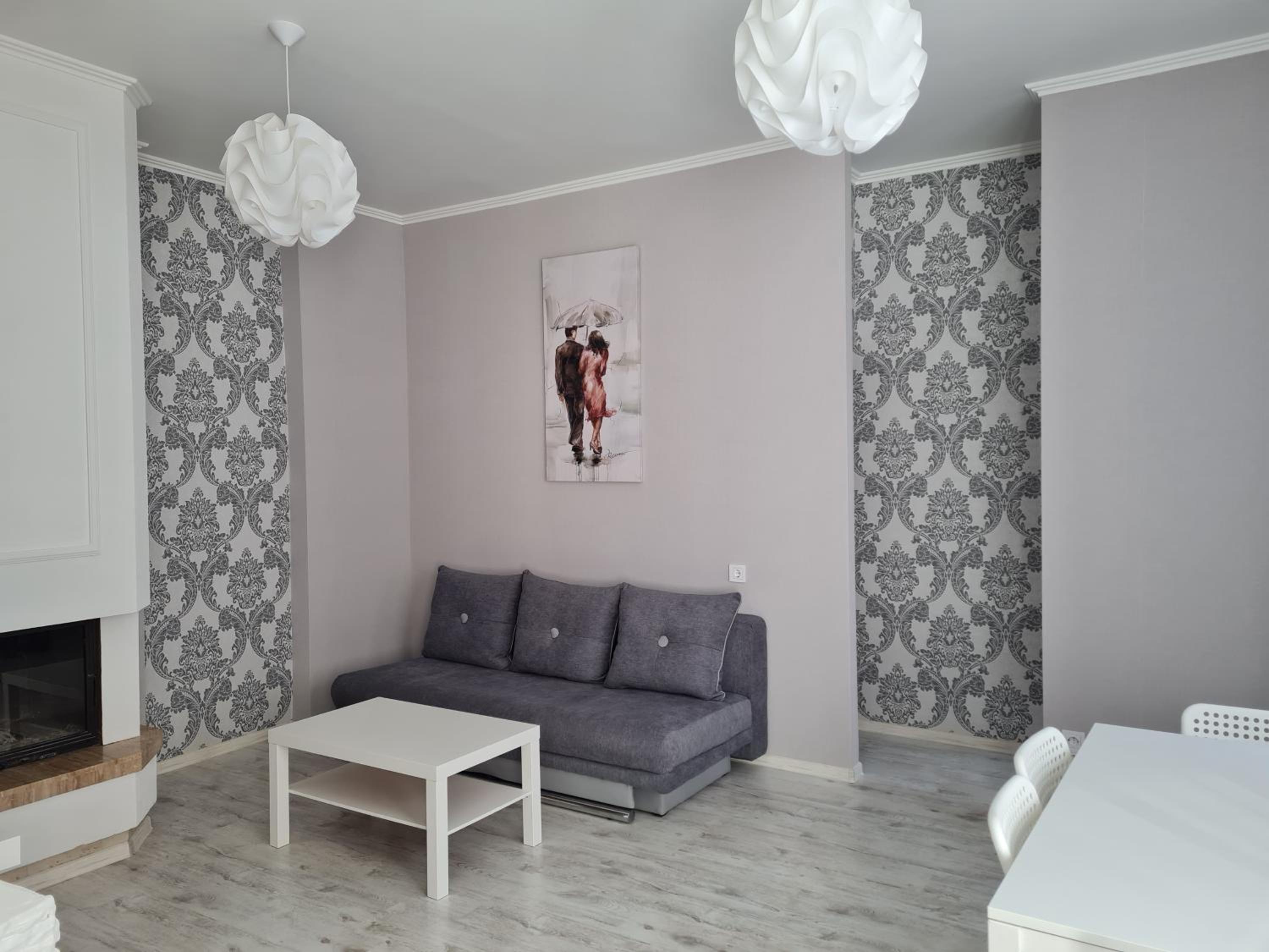 Two-Bedroom Apartment - Photo 21