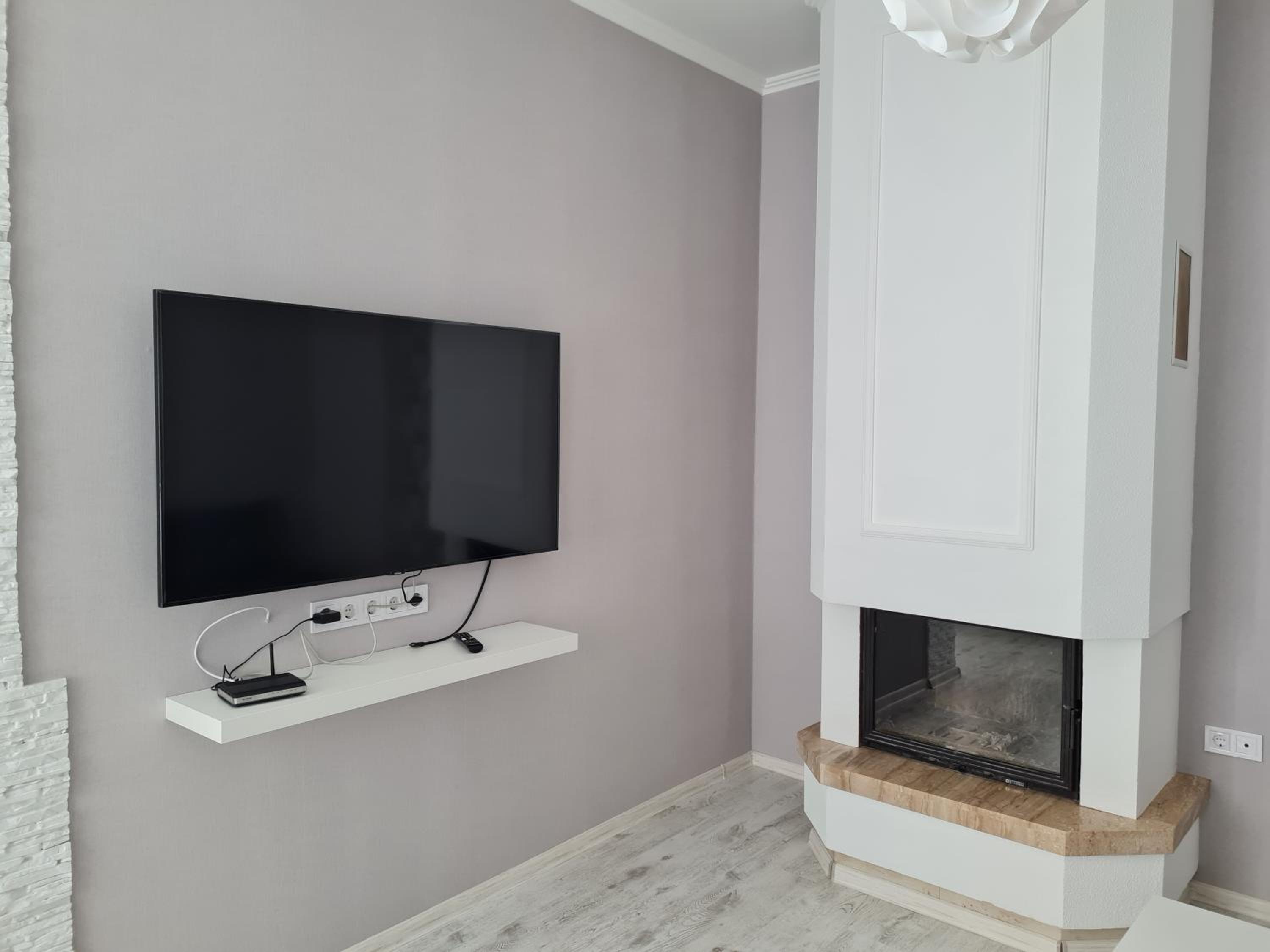 Two-Bedroom Apartment - Photo 29