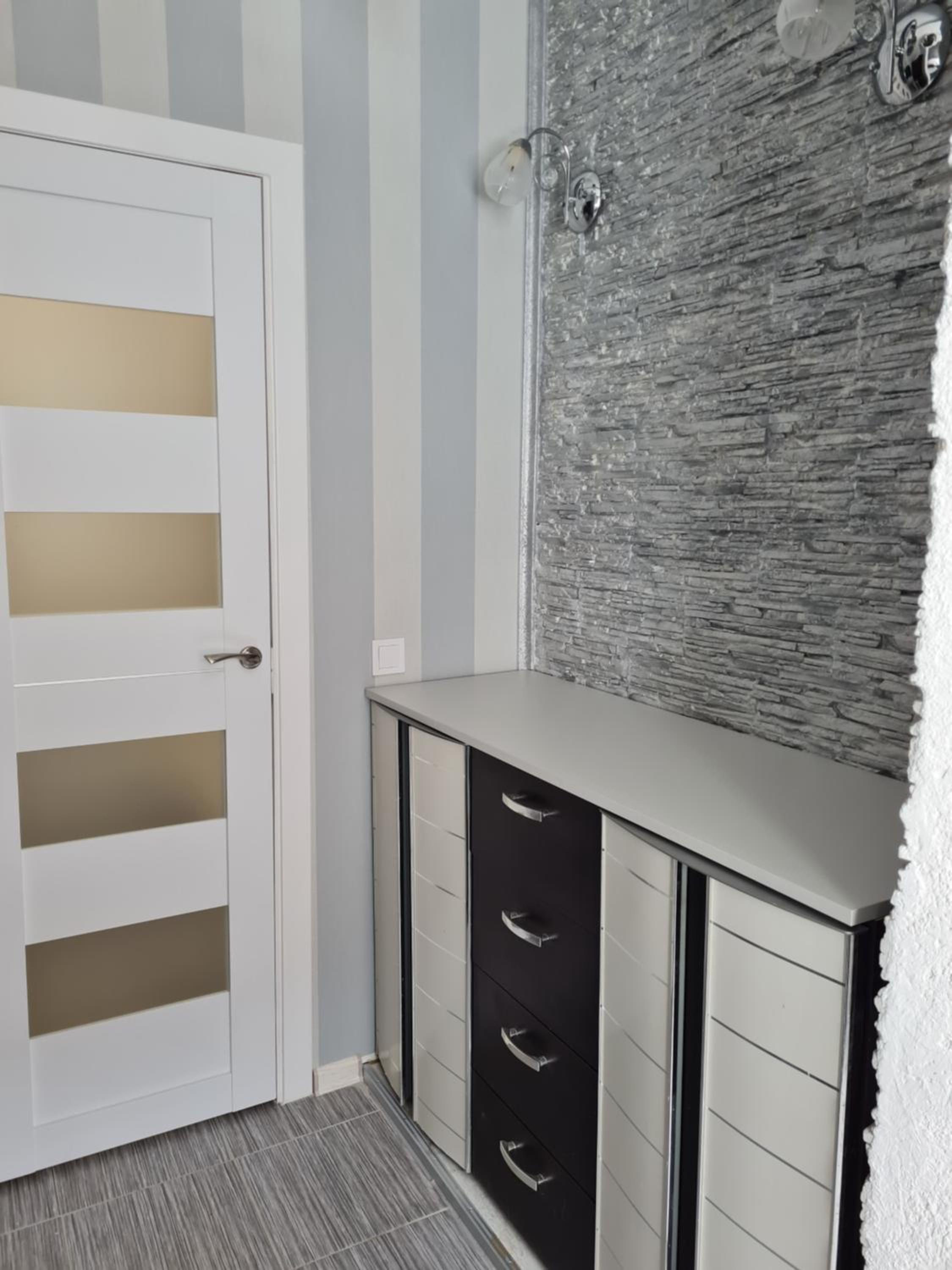 Two-Bedroom Apartment - Photo 6