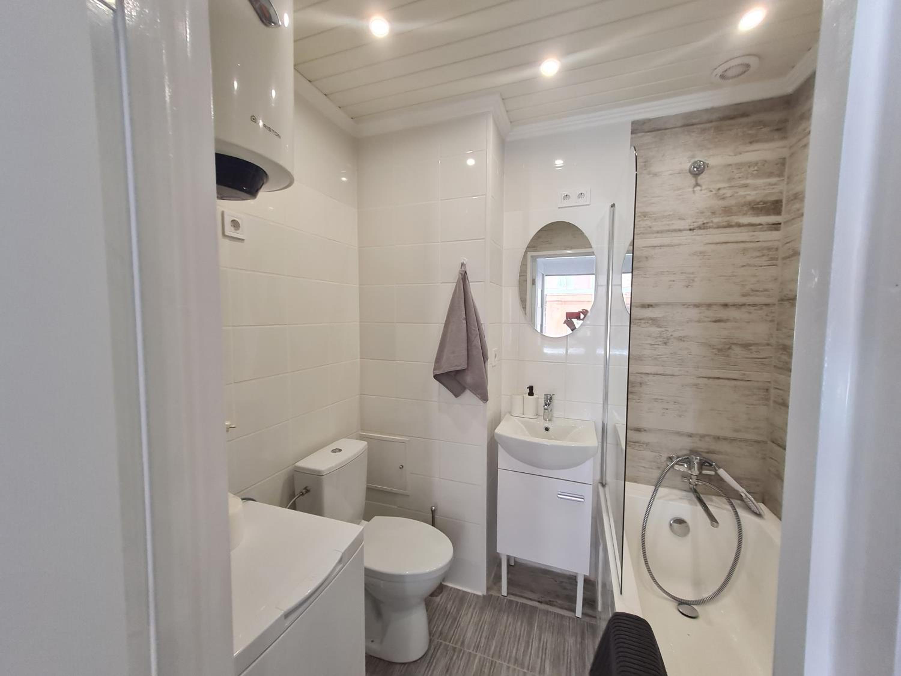Two-Bedroom Apartment - Photo 13