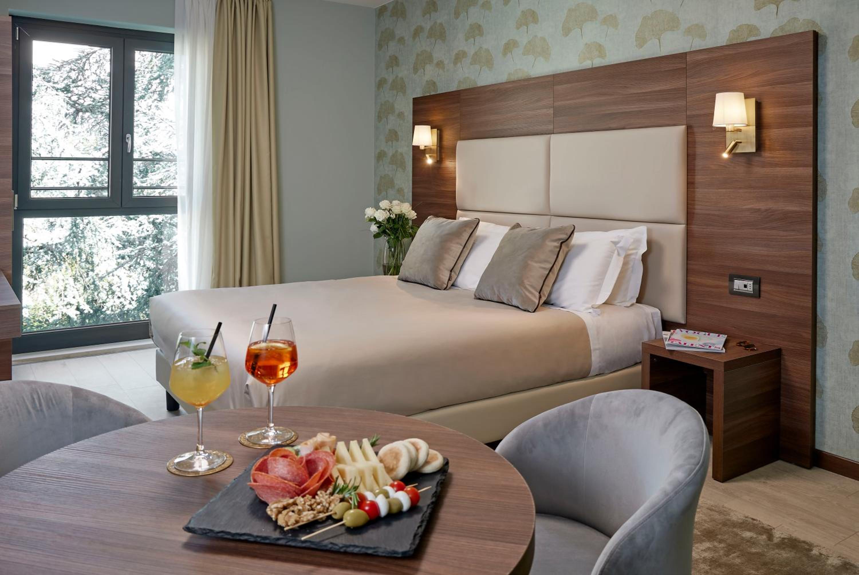 Large Double Room