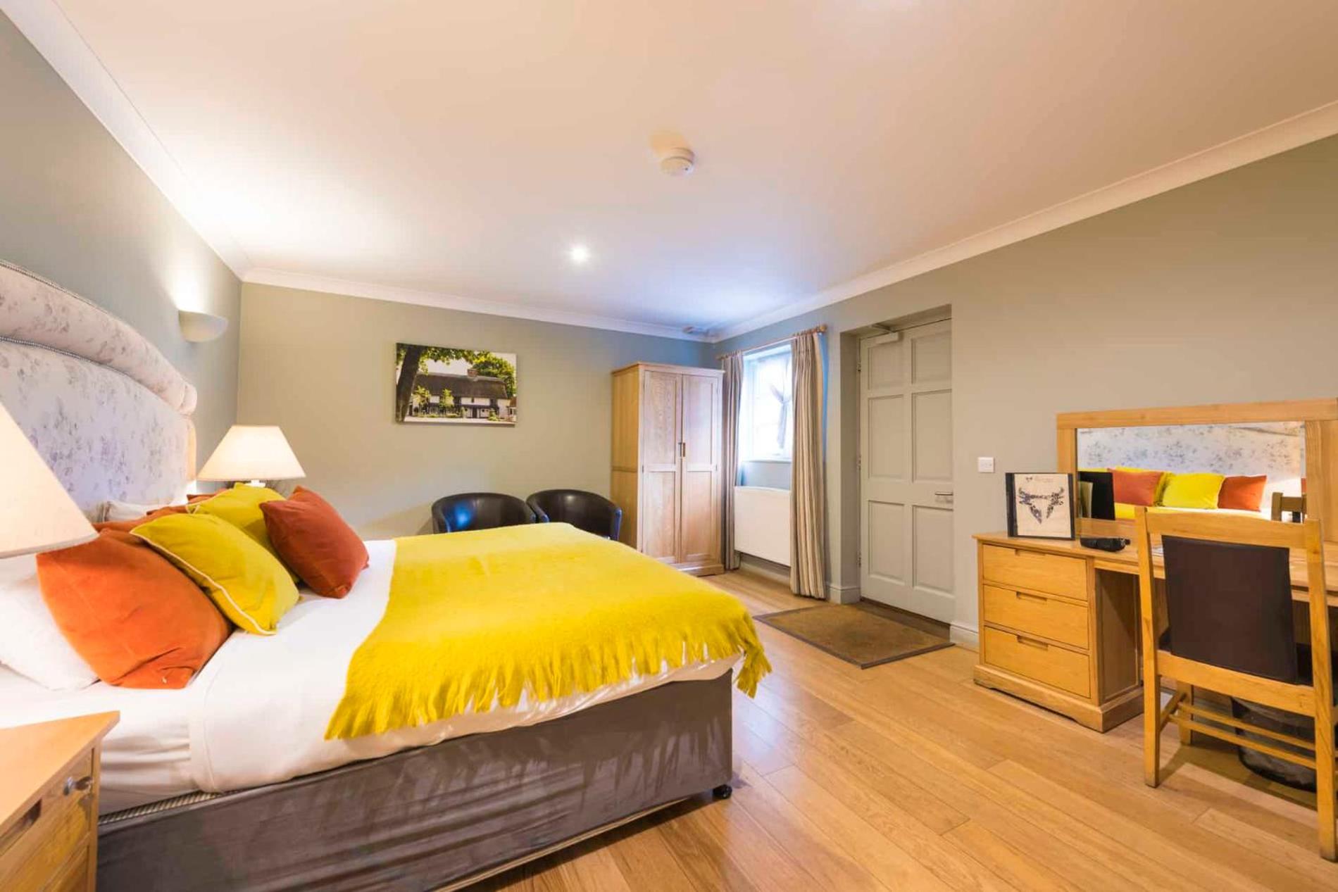 Double Room with Private Bathroom photo 3