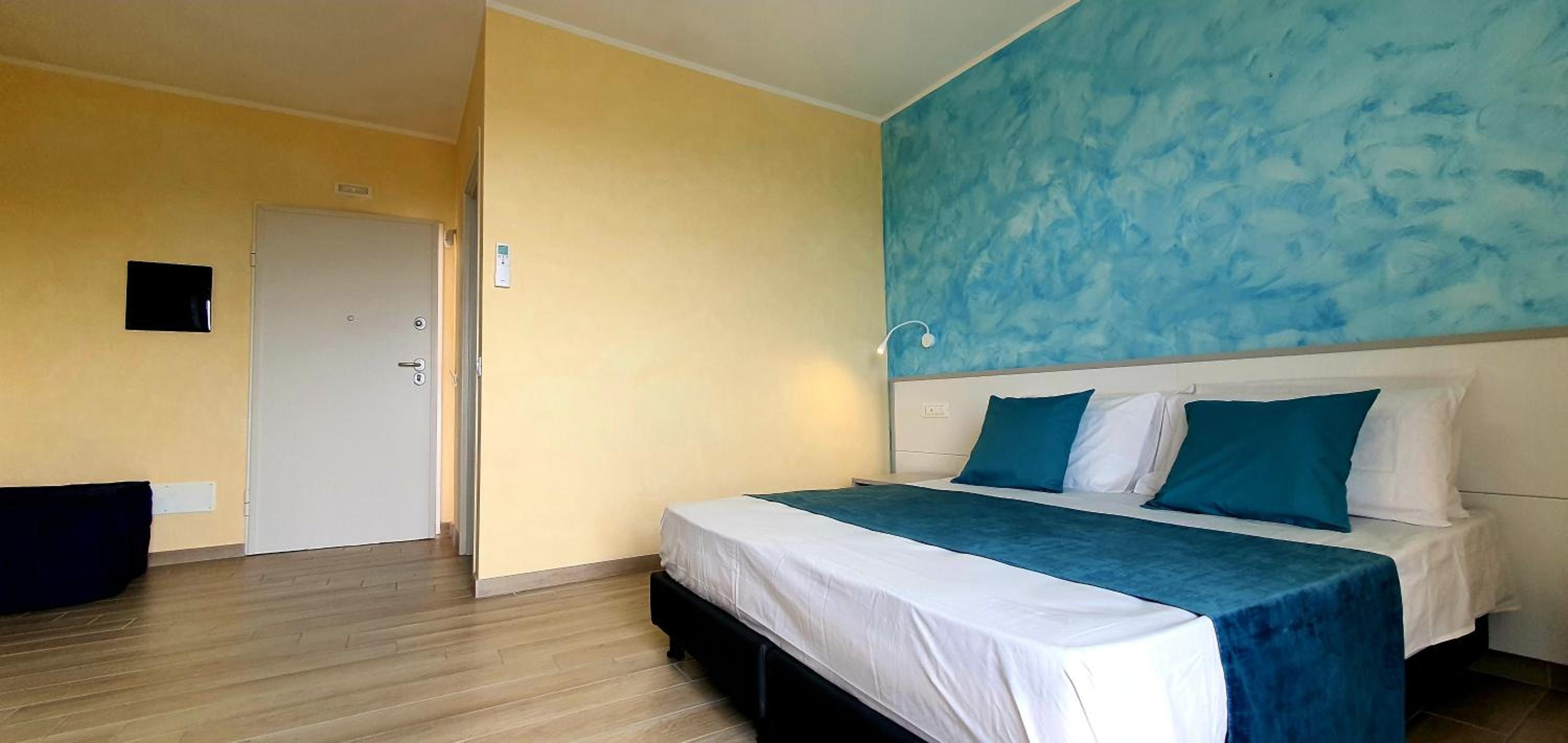 Quadruple Room with Sea View