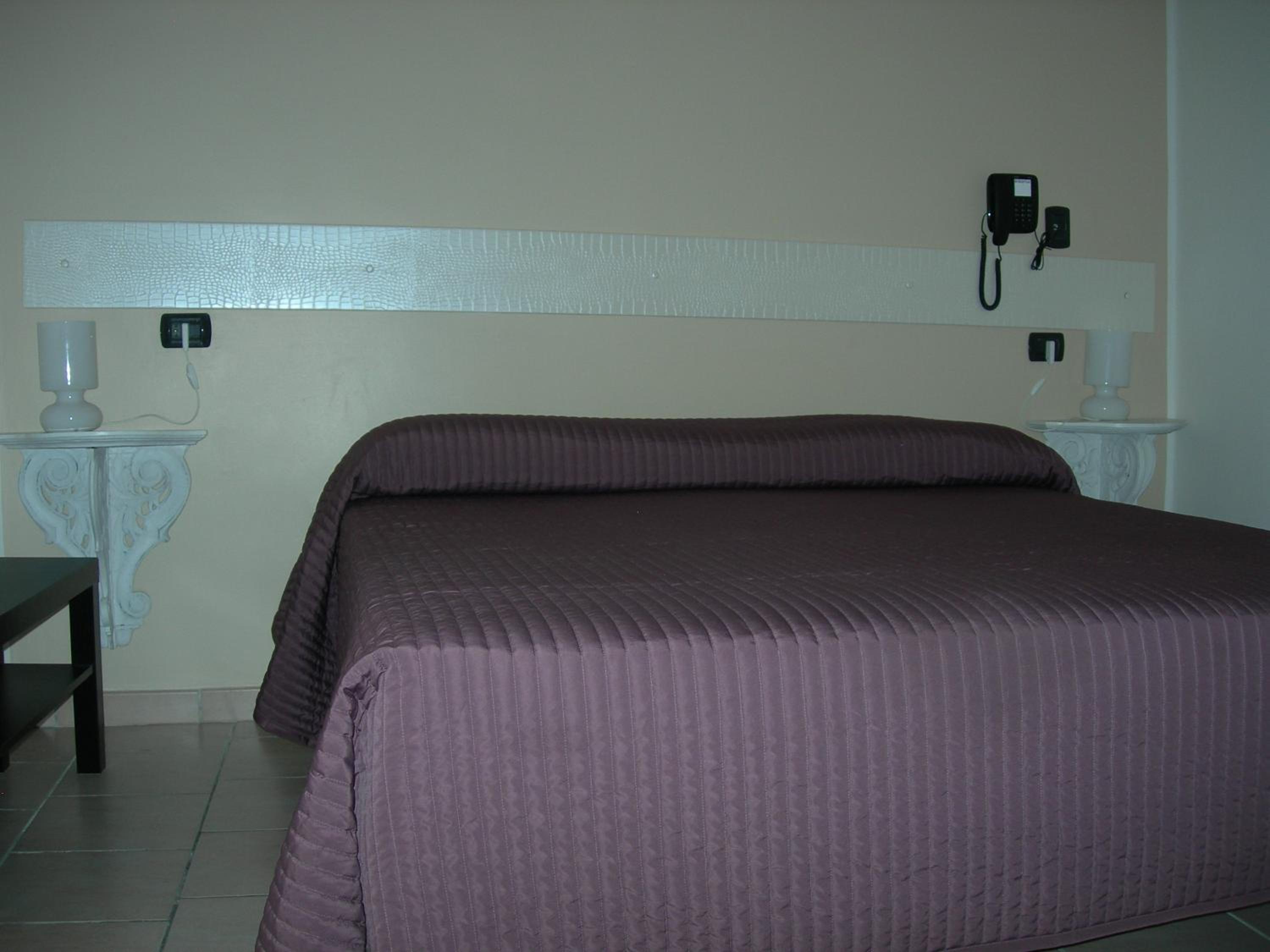 Double or Twin Room photo 3
