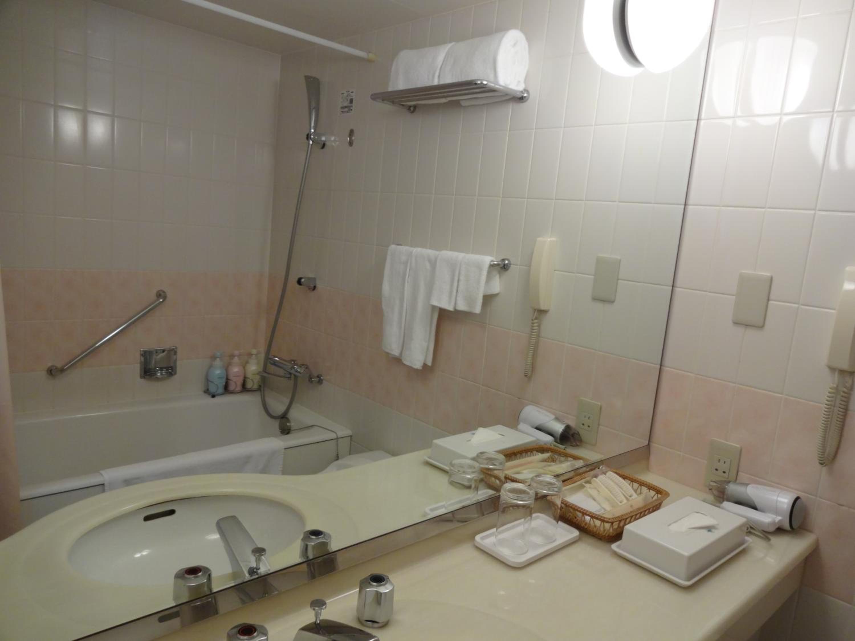 Double Room - Non-Smoking - Photo 6