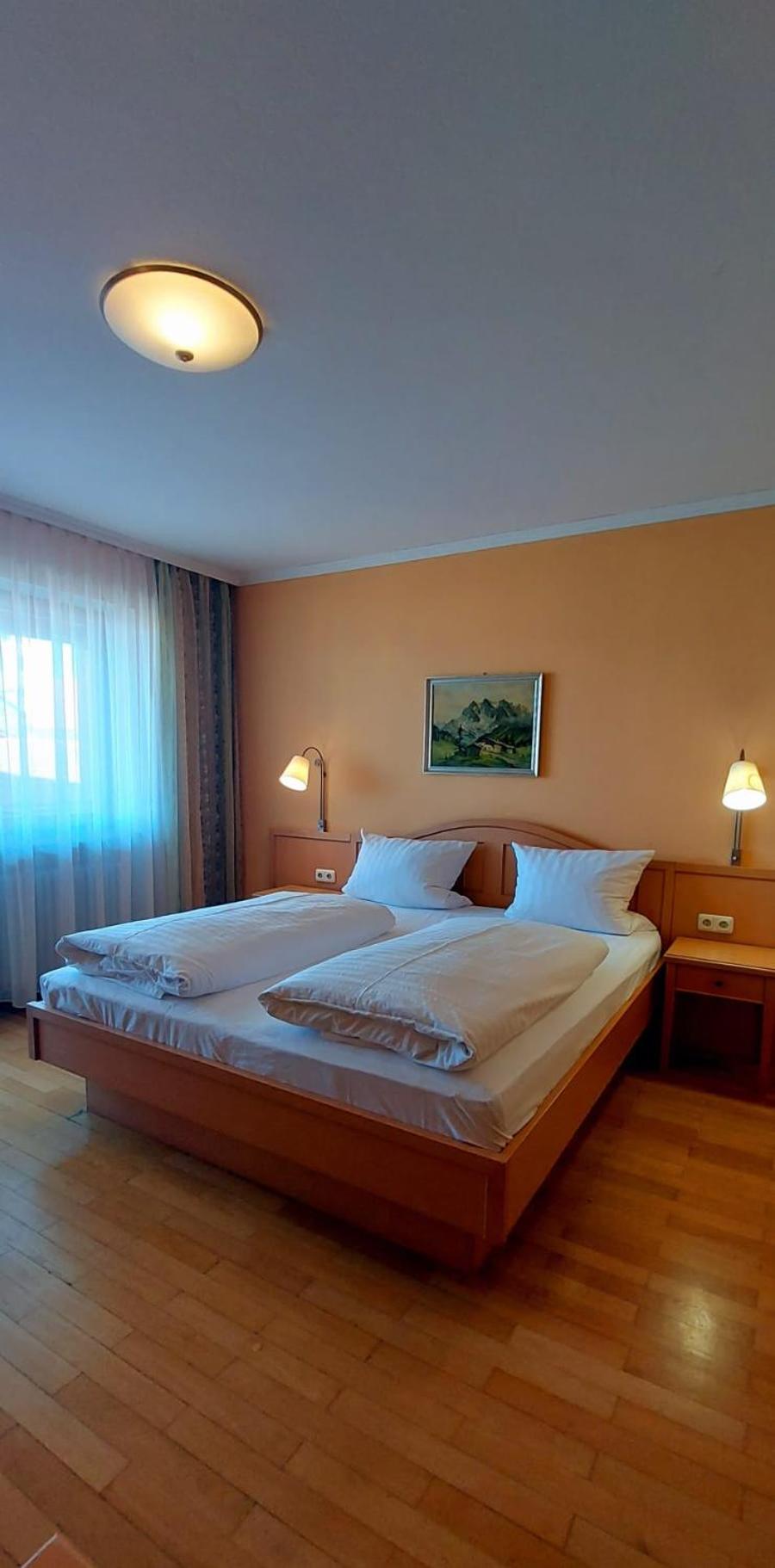 Double or Twin Room photo 2