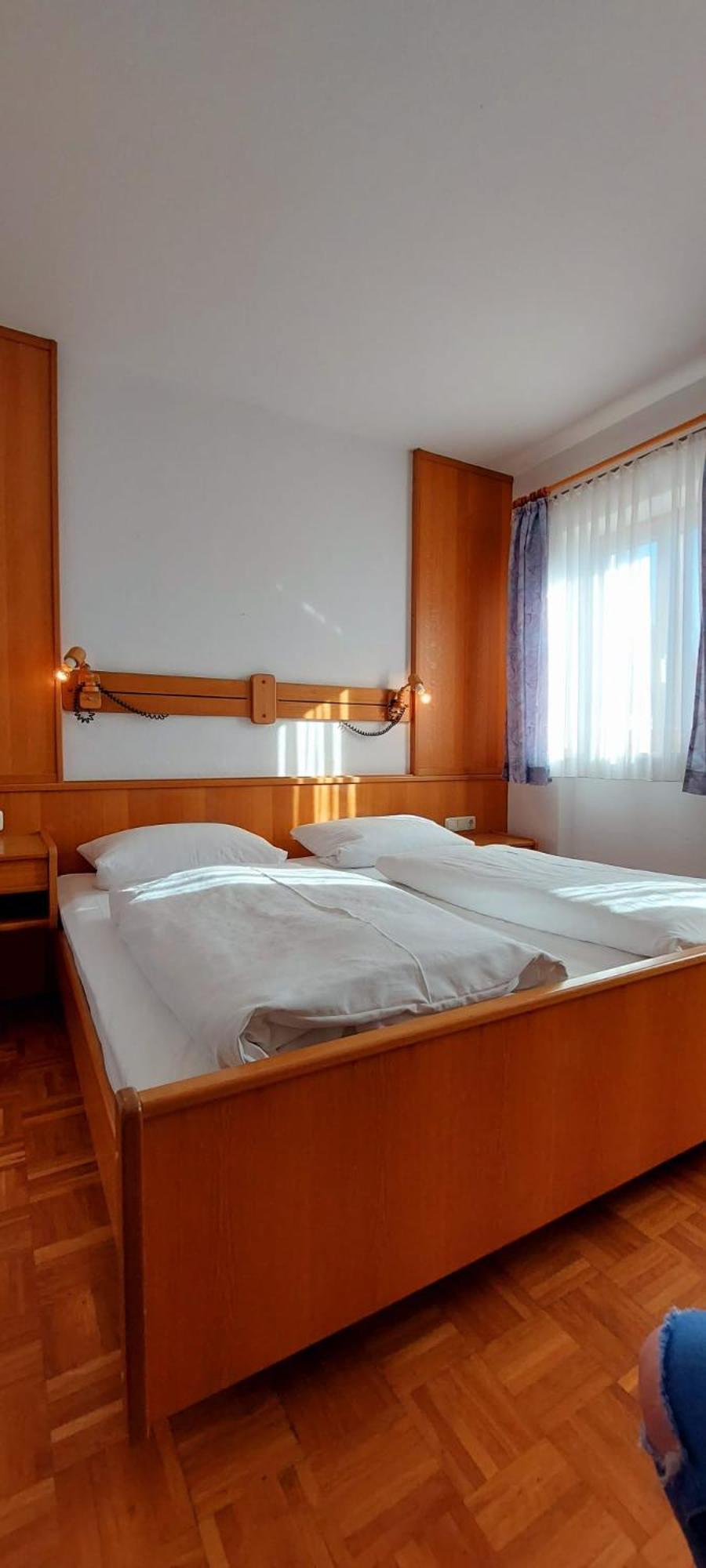 Double or Twin Room photo 3
