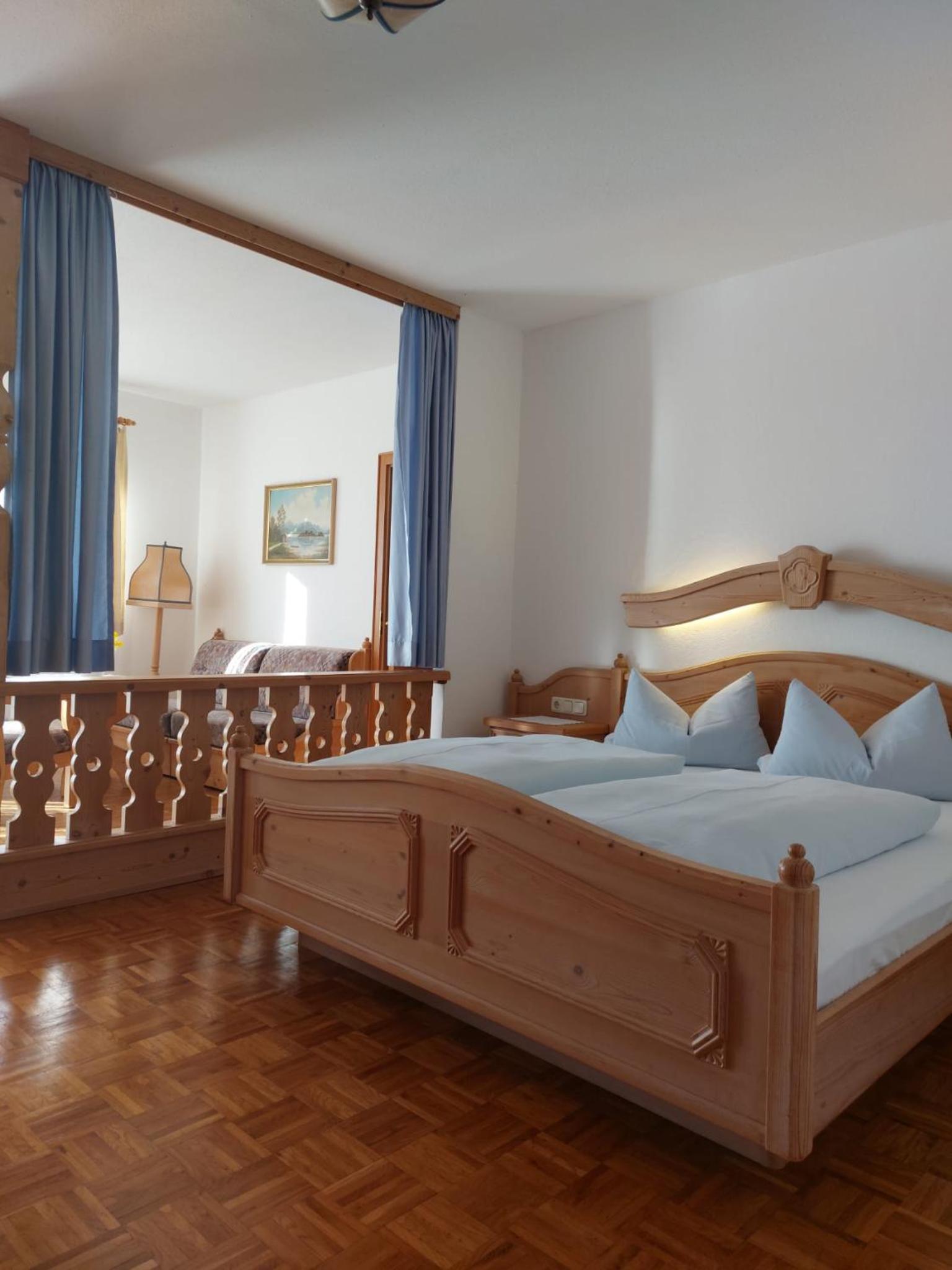 Suite - Photo 2