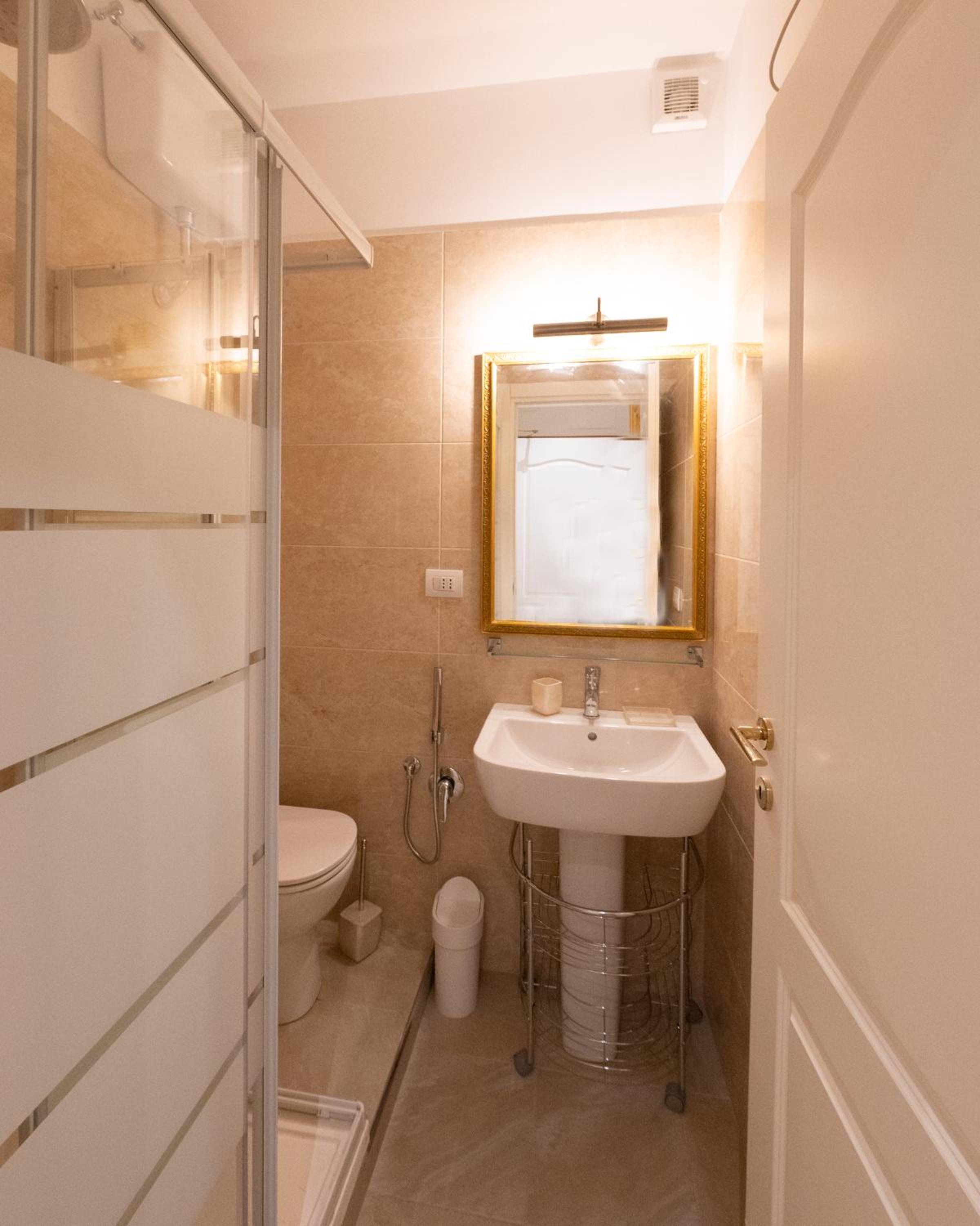 Deluxe Twin Room photo 2