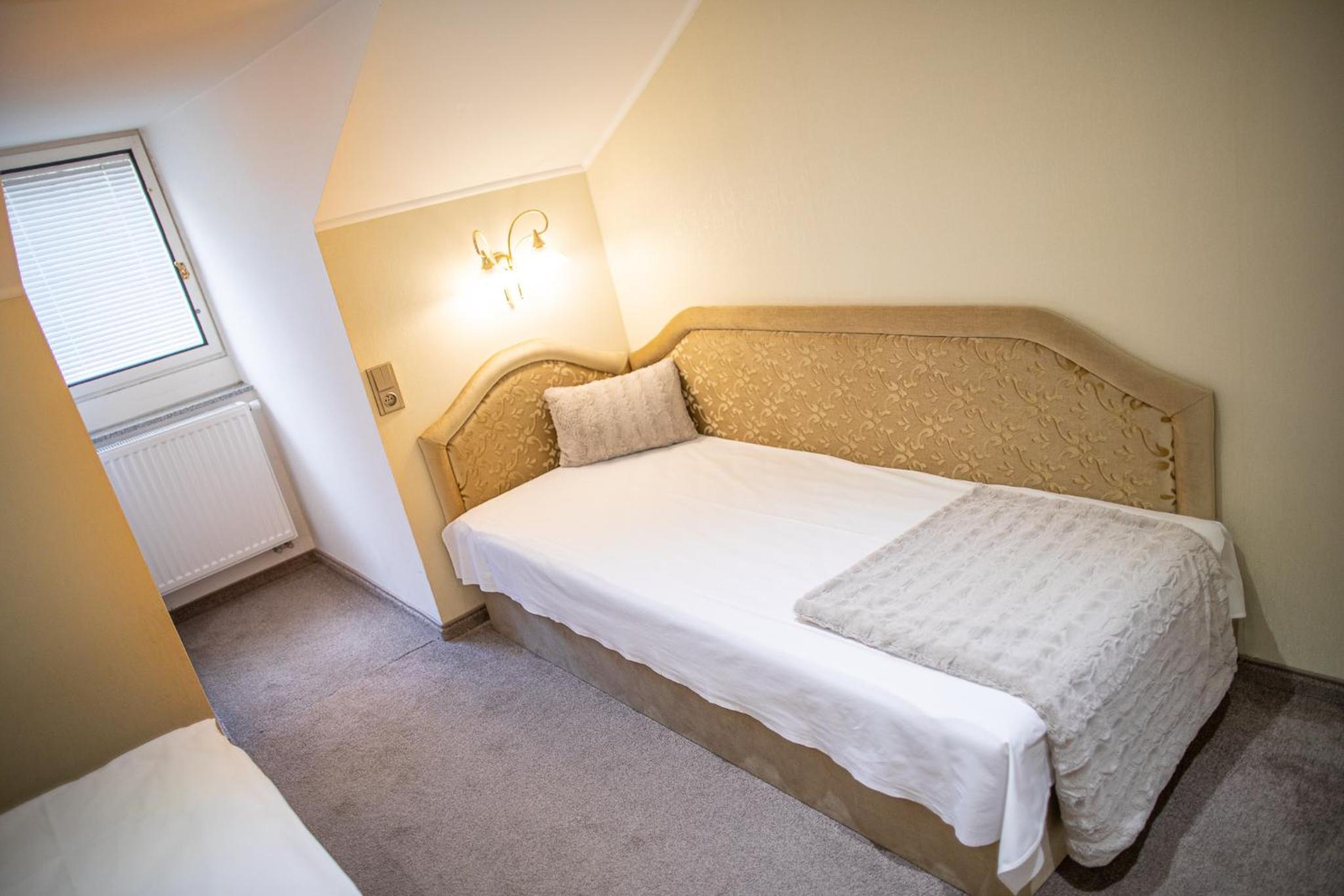 Two-Bedroom Suite - Photo 8
