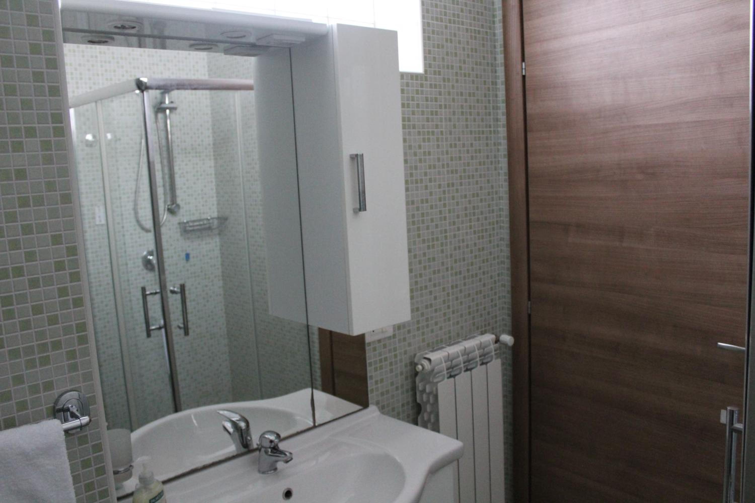 Apartment with Balcony photo 3