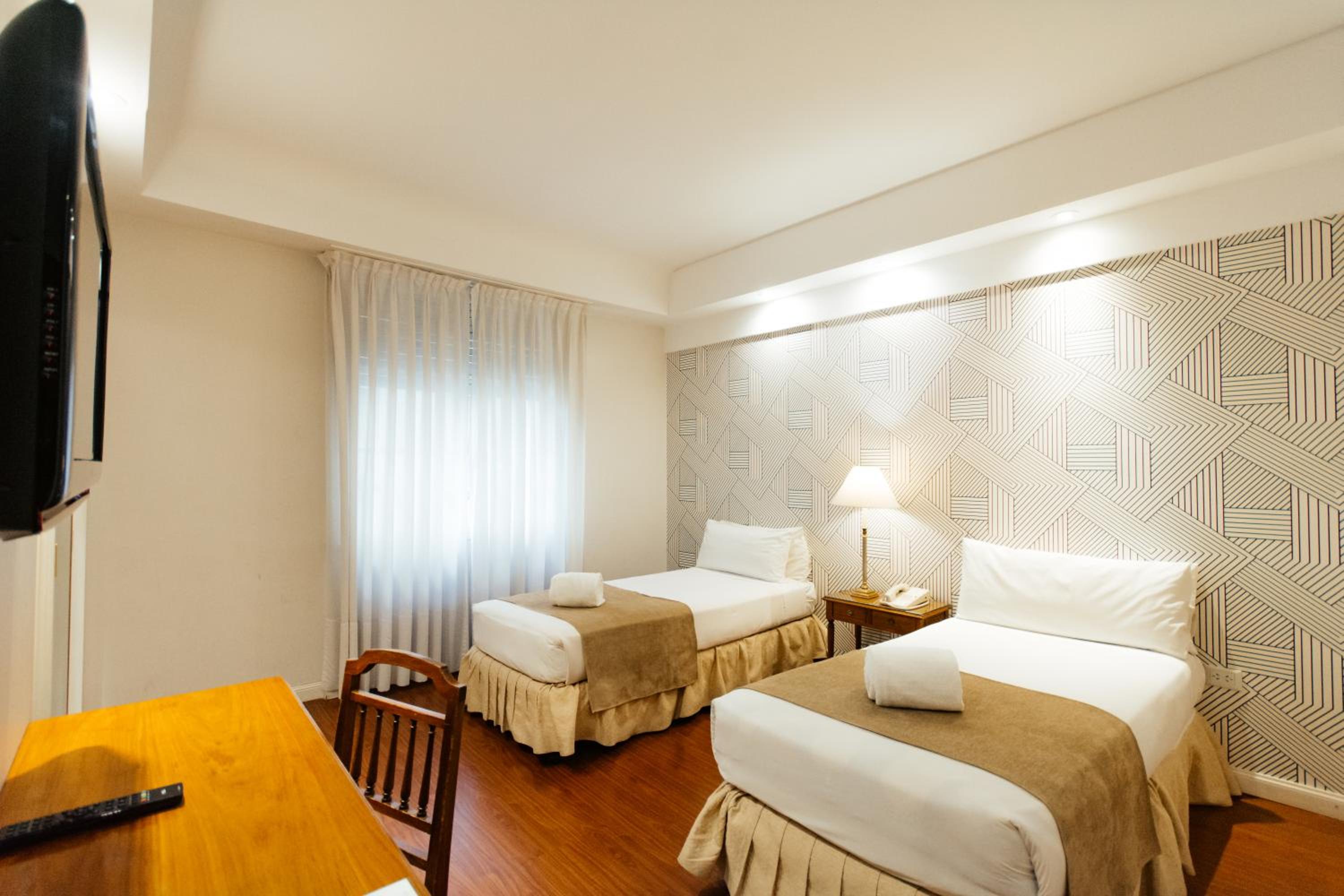 Standard Double or Twin Room photo 3