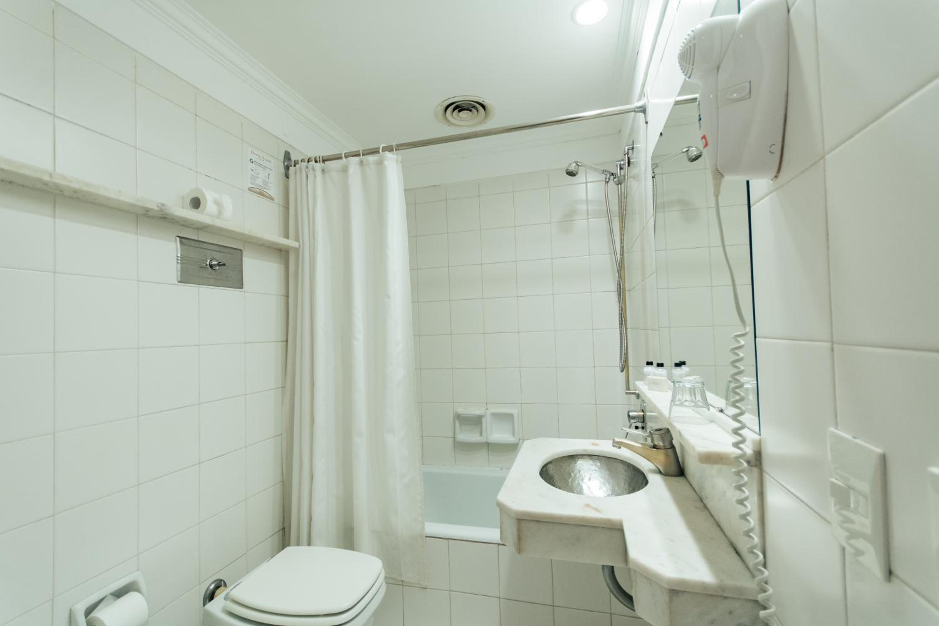 Standard Quadruple Room photo 2