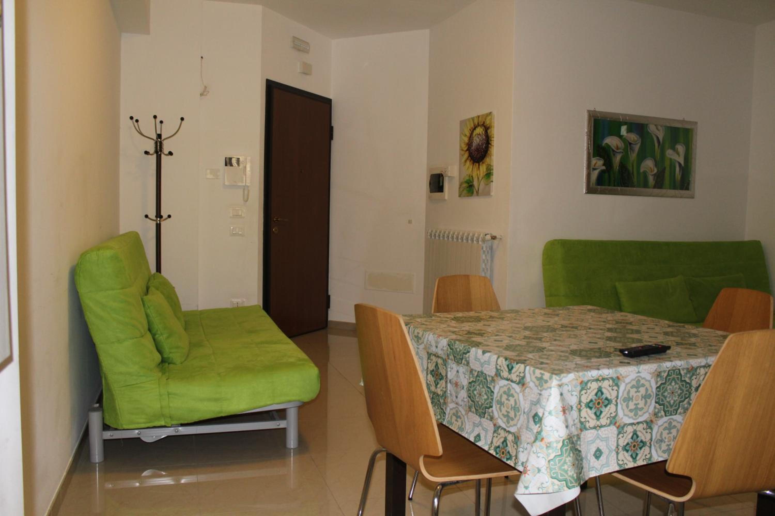 One-Bedroom Apartment with Terrace photo 3