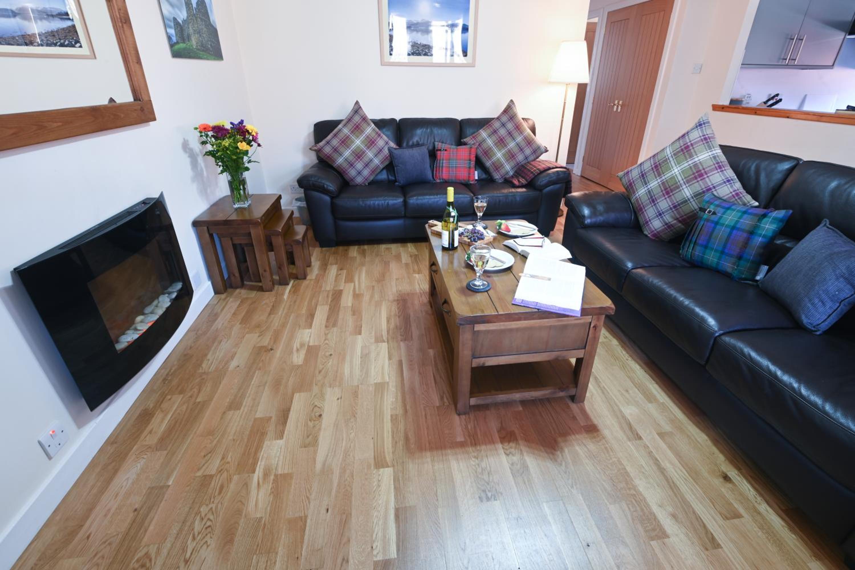 Three-Bedroom Lodge - Photo 40