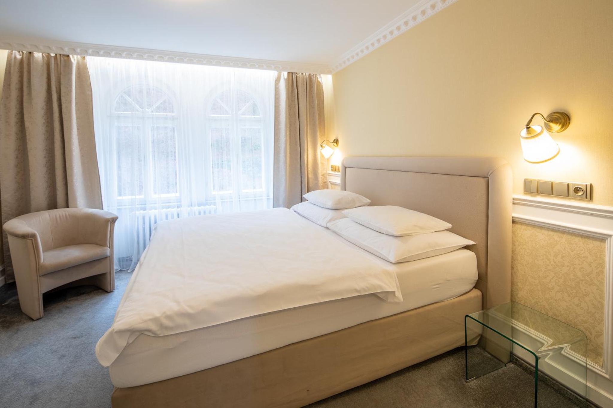 Double Room - Photo 3