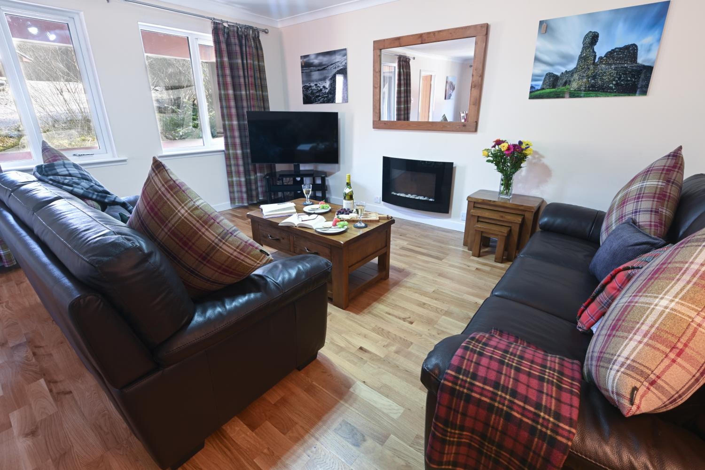 Three-Bedroom Lodge - Photo 41