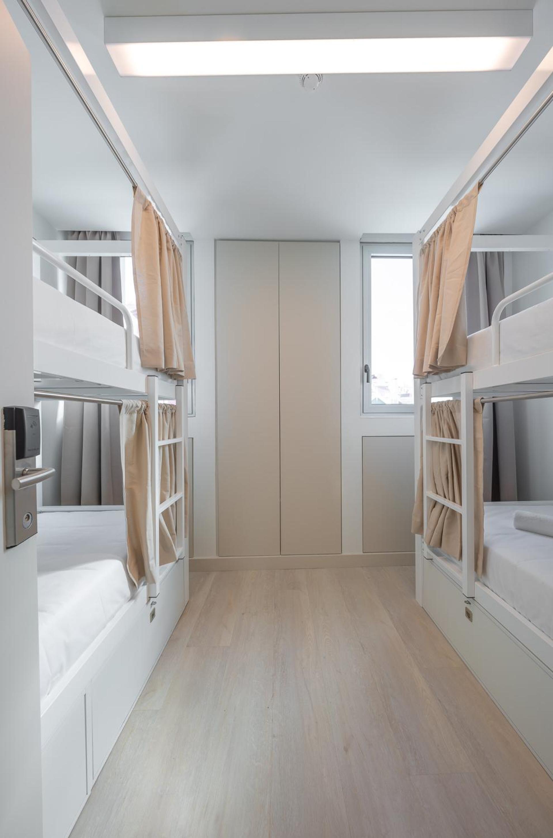Bed in 6-Bed Basic Dormitory Room photo 1