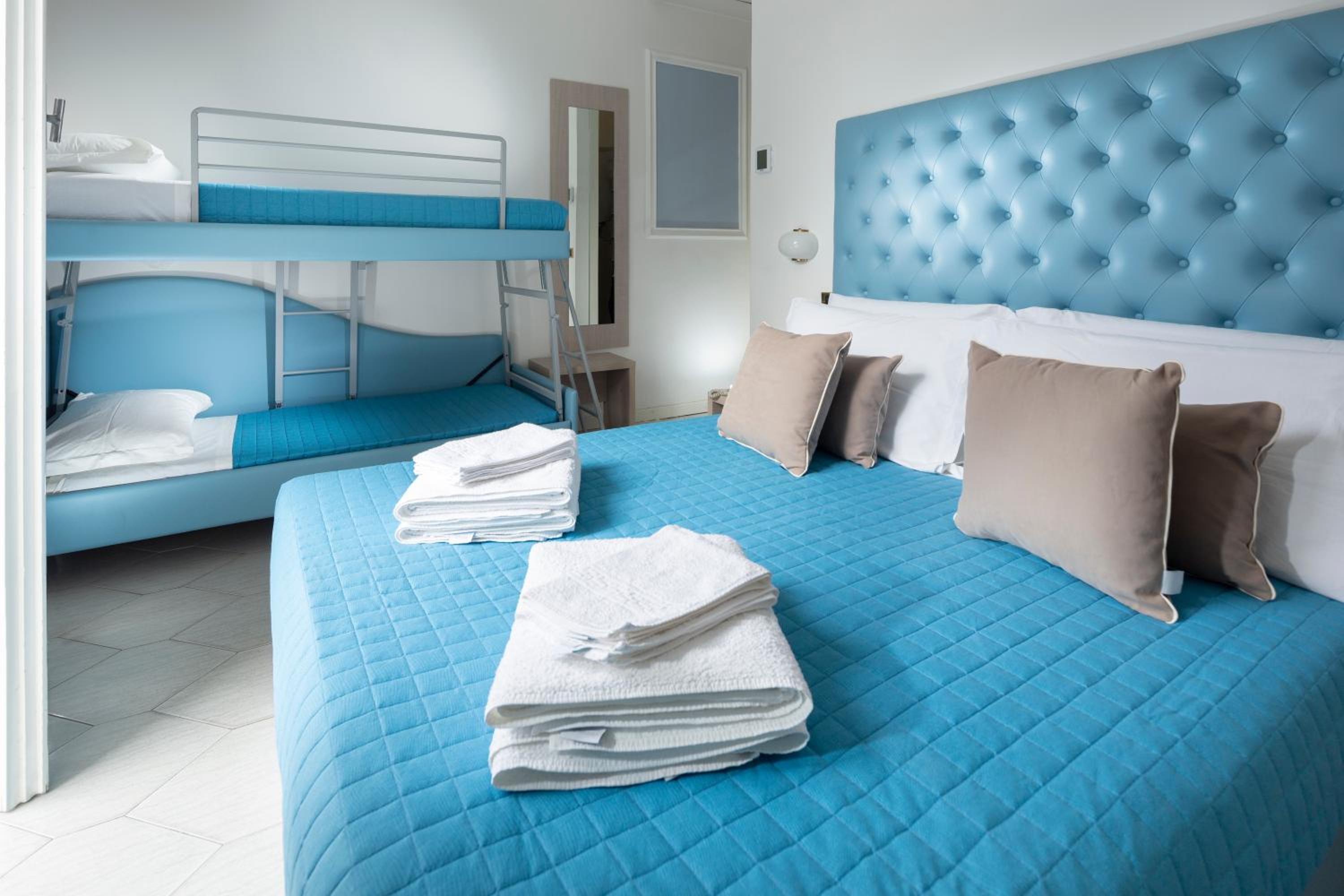 Comfort Quadruple Room - Photo 2