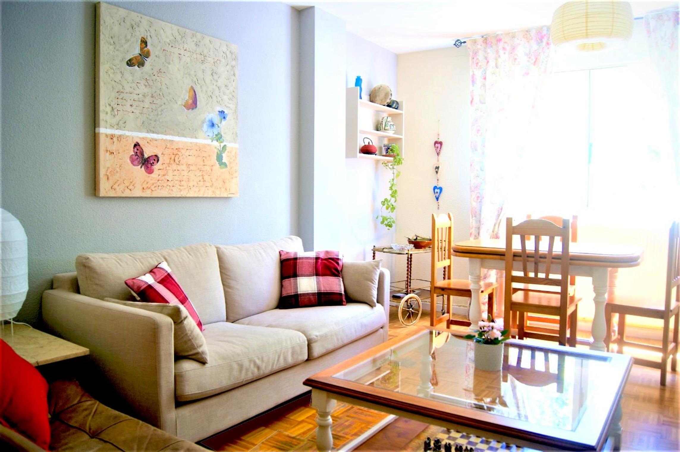 Apartment with Garden View - Photo 2