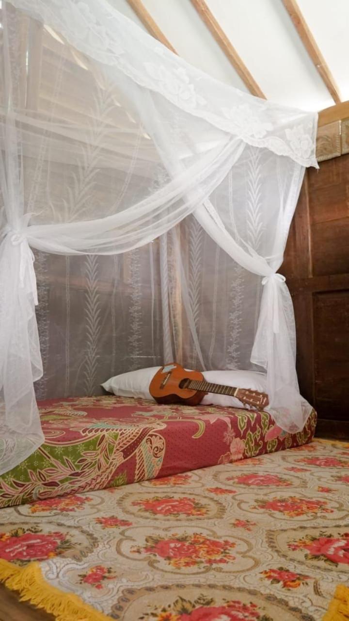 One-Bedroom Bungalow